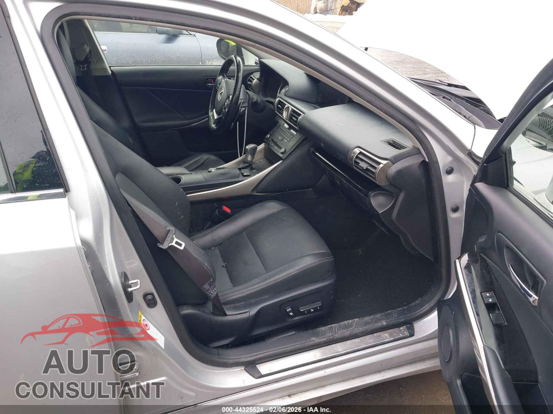 LEXUS IS 250 2015 - JTHCF1D29F5026295