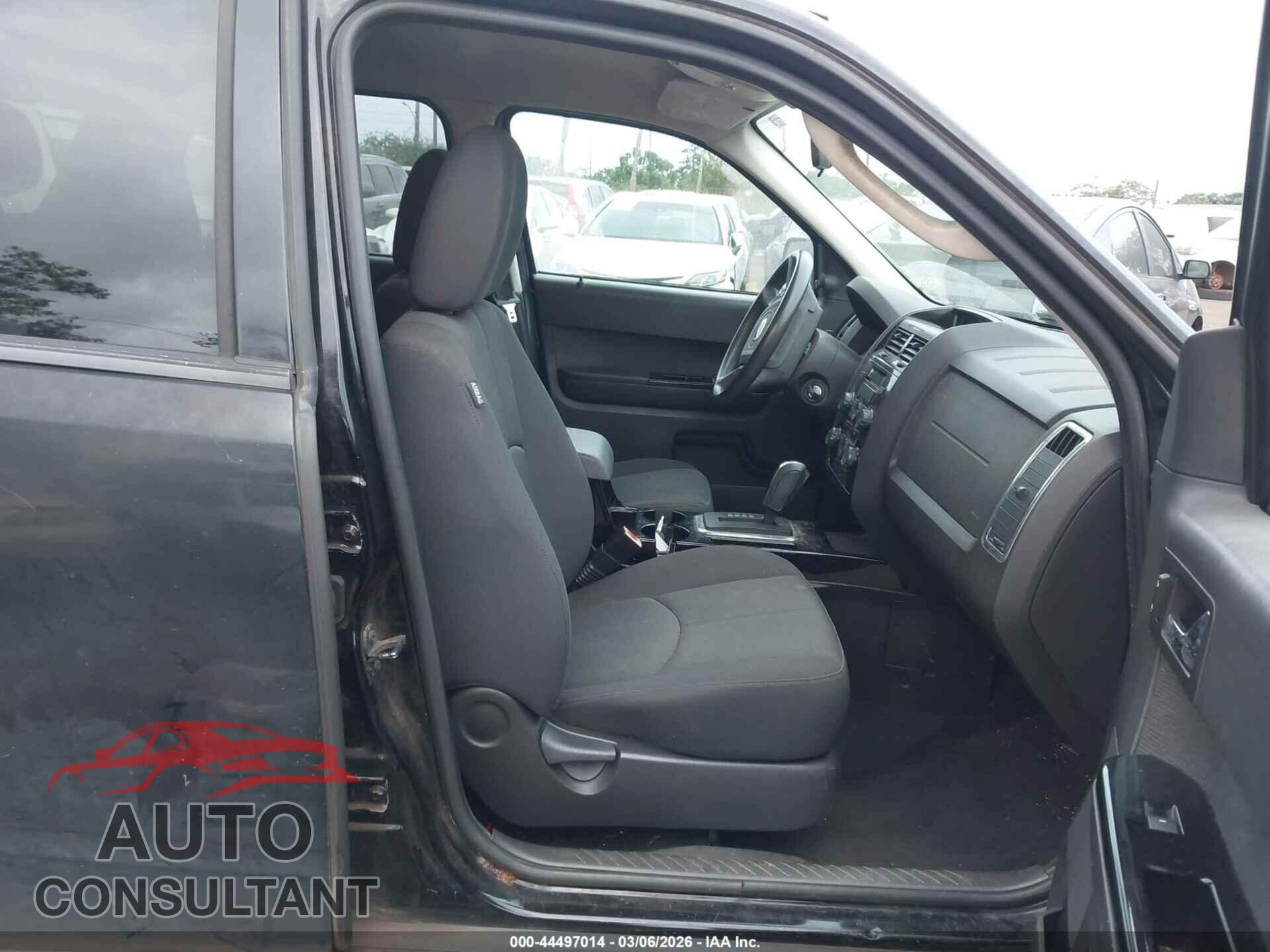 MAZDA TRIBUTE 2010 - 4F2CY0C79AKM01065