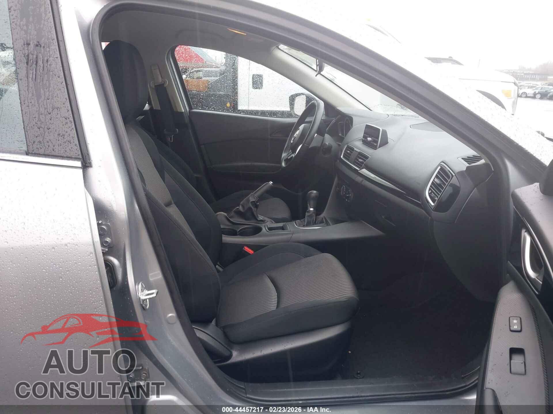 MAZDA MAZDA3 2014 - JM1BM1V78E1153042