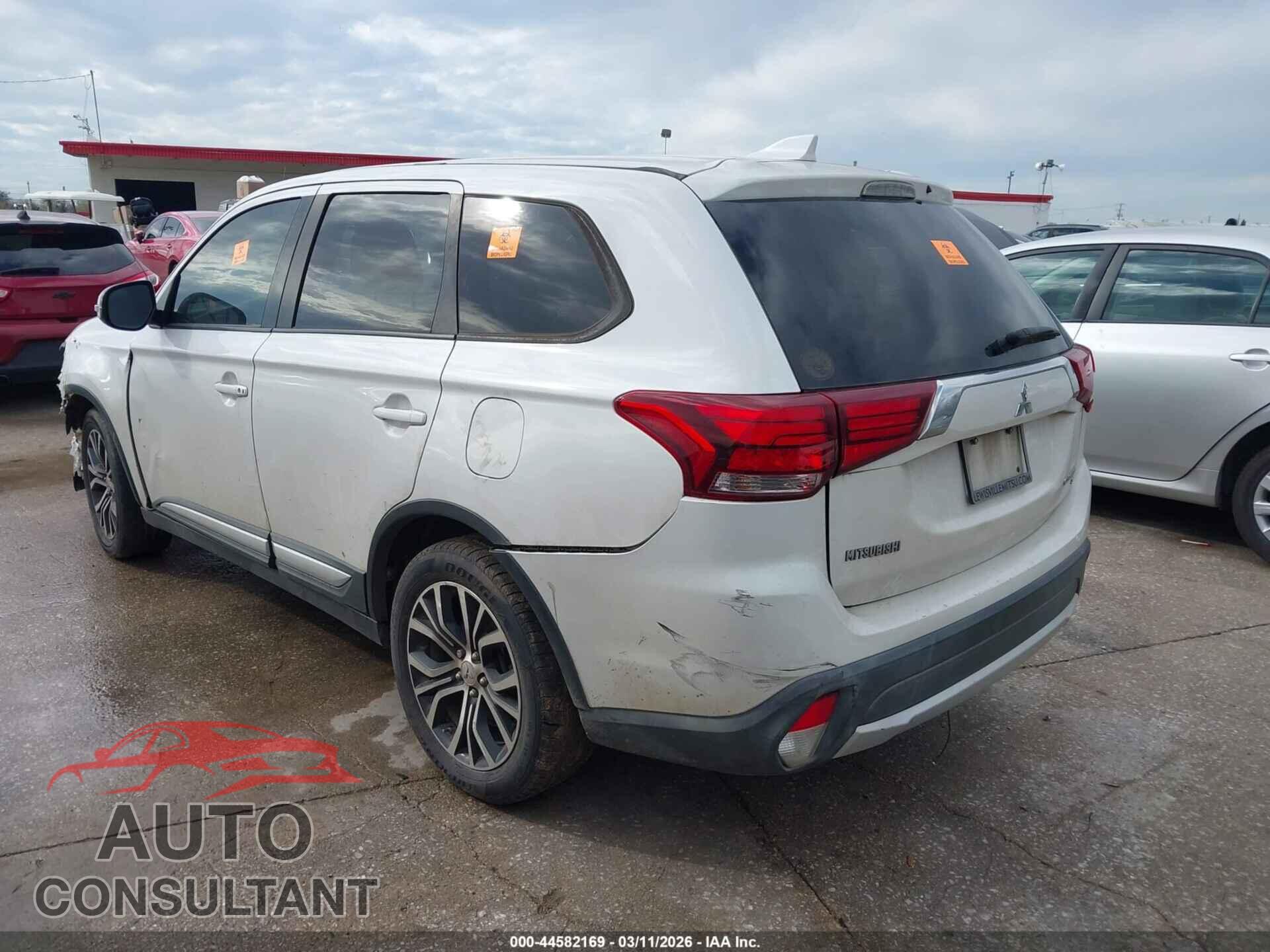 MITSUBISHI OUTLANDER 2017 - JA4AD3A3XHZ040428