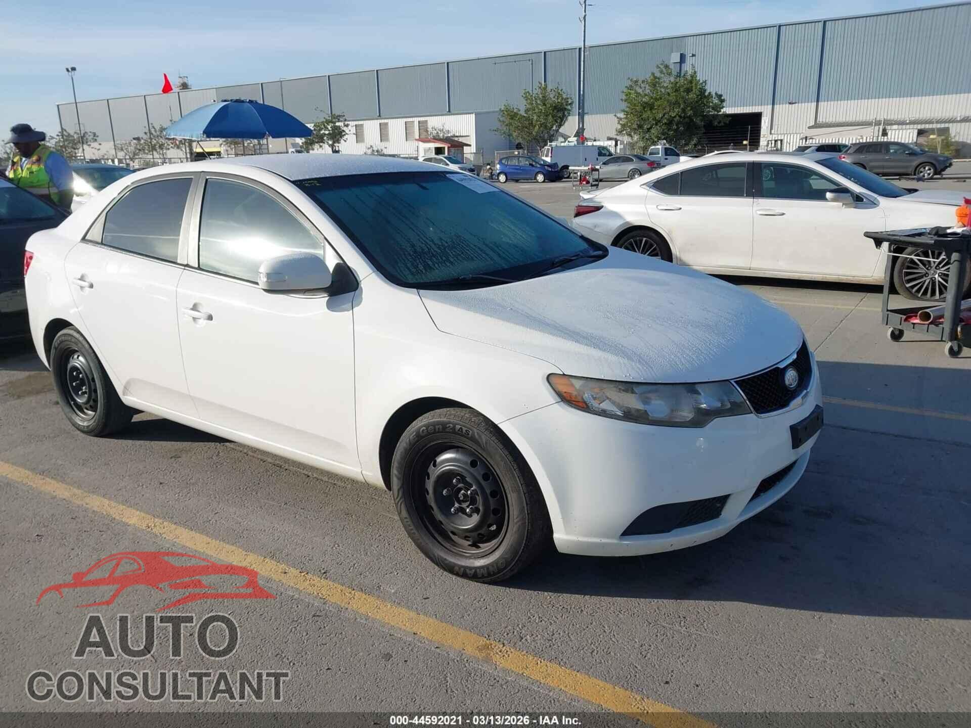 KIA FORTE 2010 - KNAFU4A27A5149335