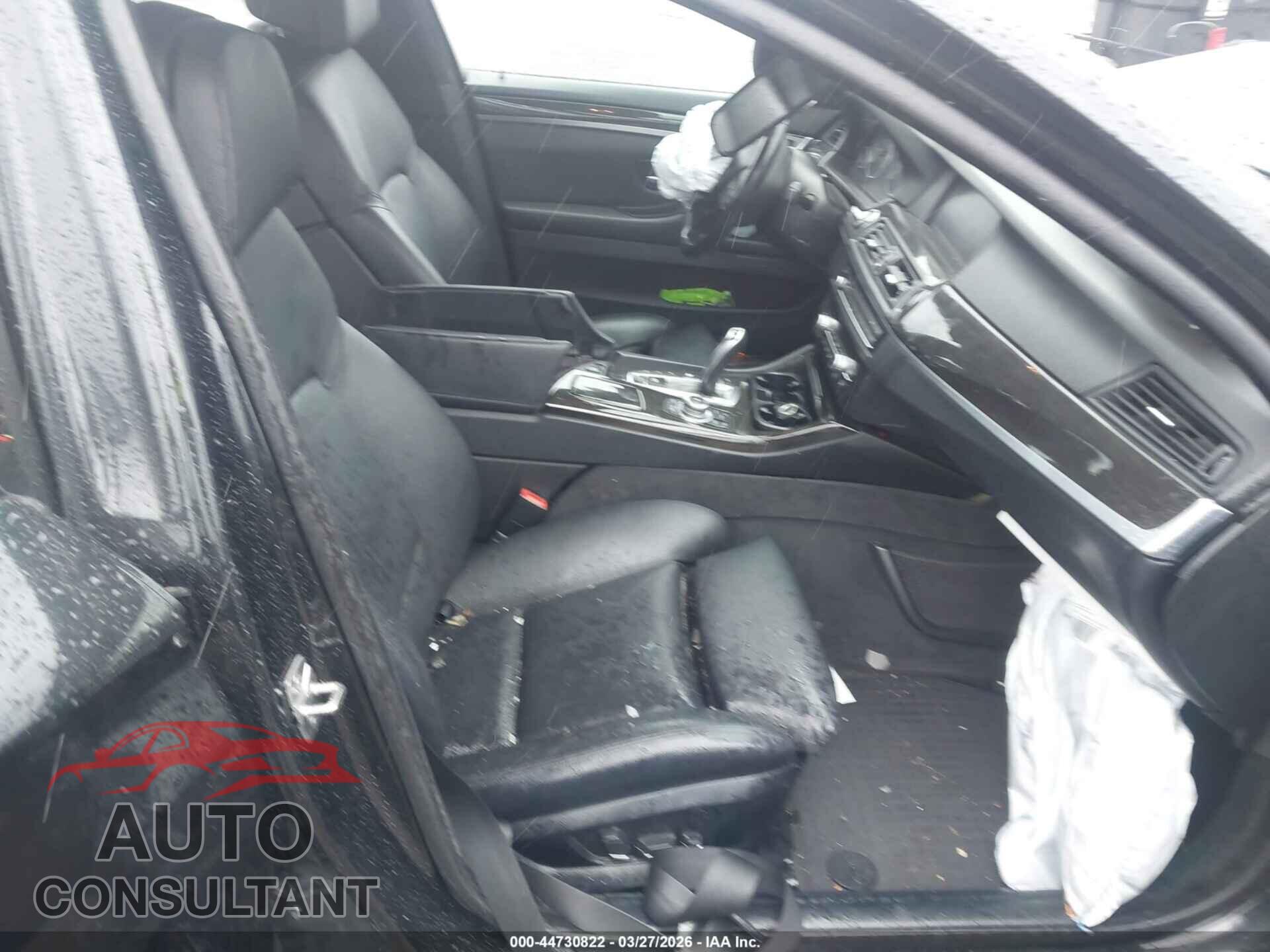 BMW 528I 2012 - WBAXH5C50CDW09210