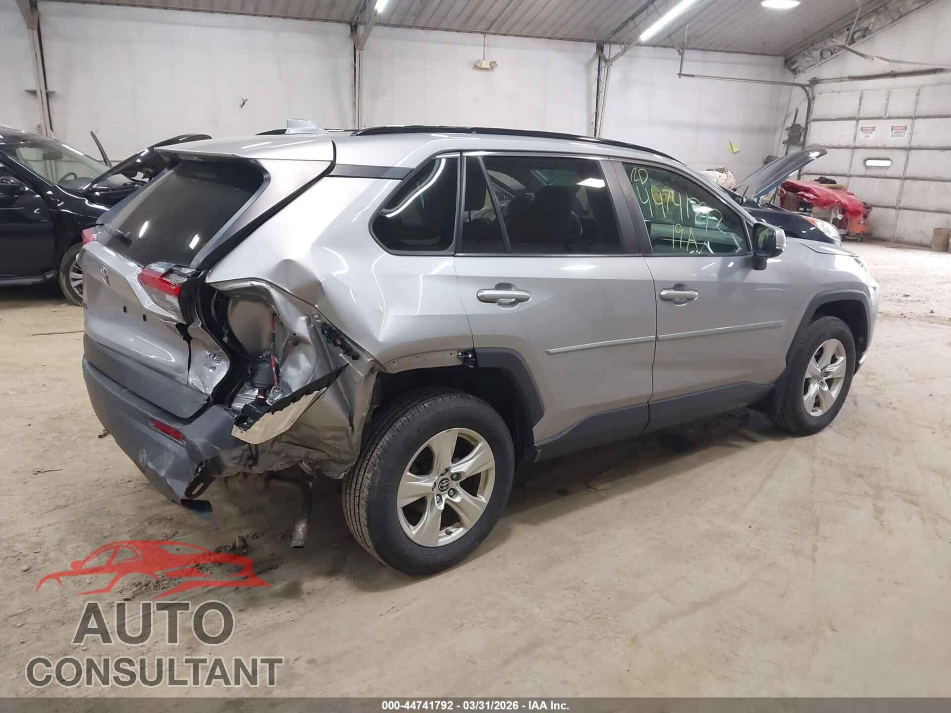 TOYOTA RAV4 2019 - JTMP1RFV7KD024407