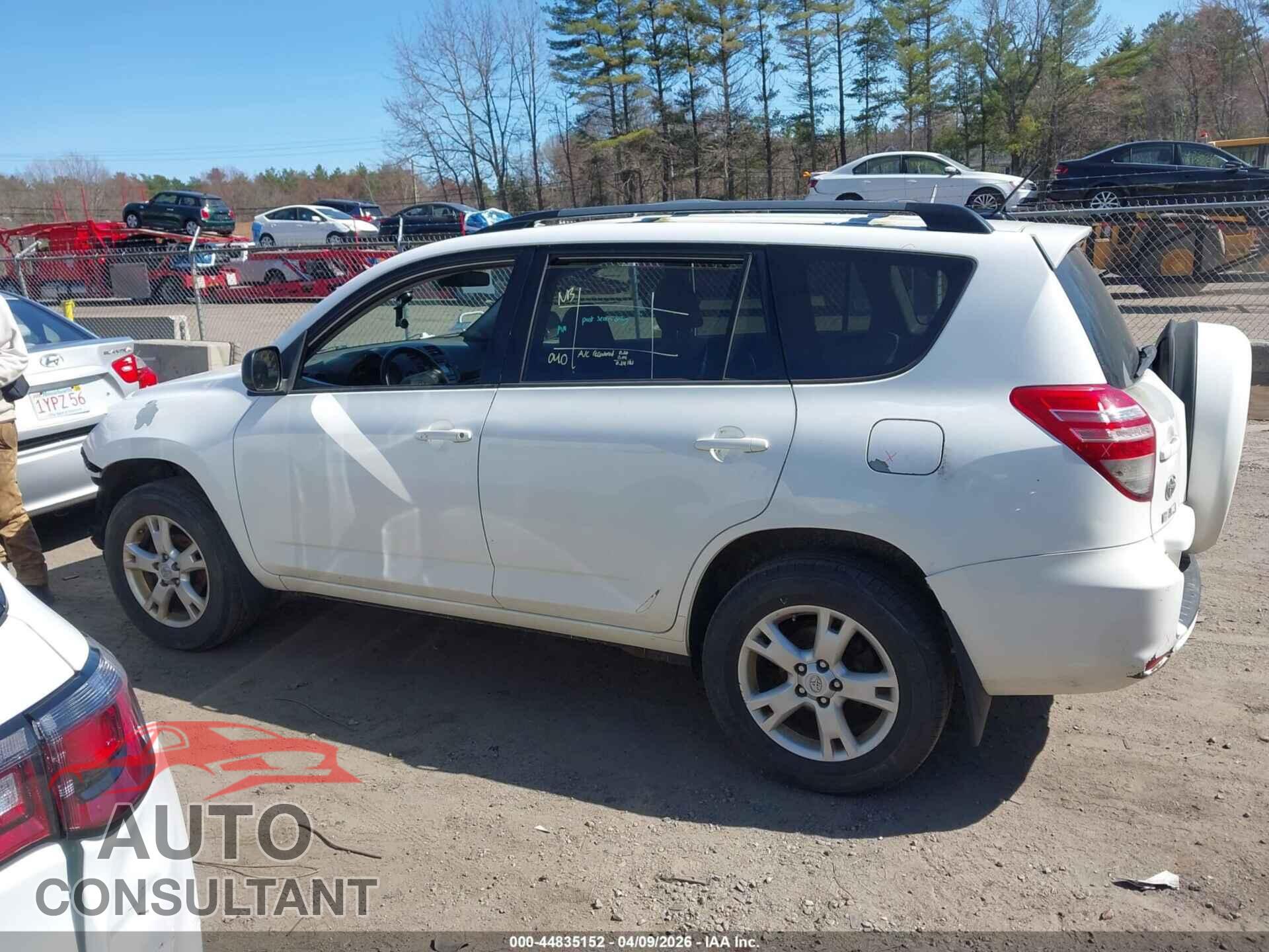 TOYOTA RAV4 2012 - 2T3BF4DV8CW266547