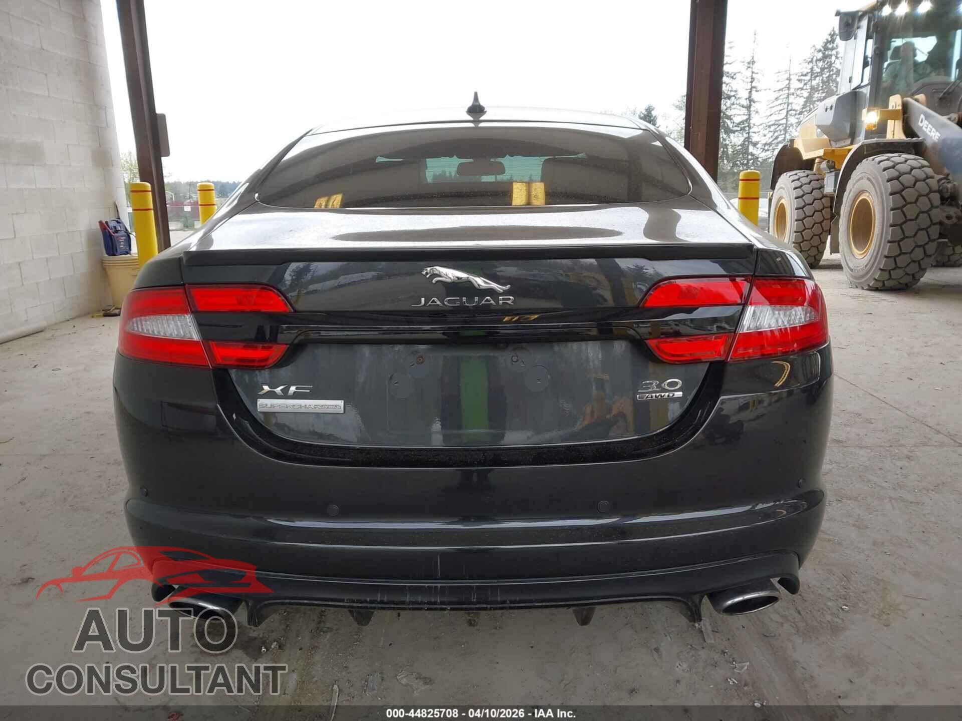 JAGUAR XF 2015 - SAJWJ0FF3F8U71588