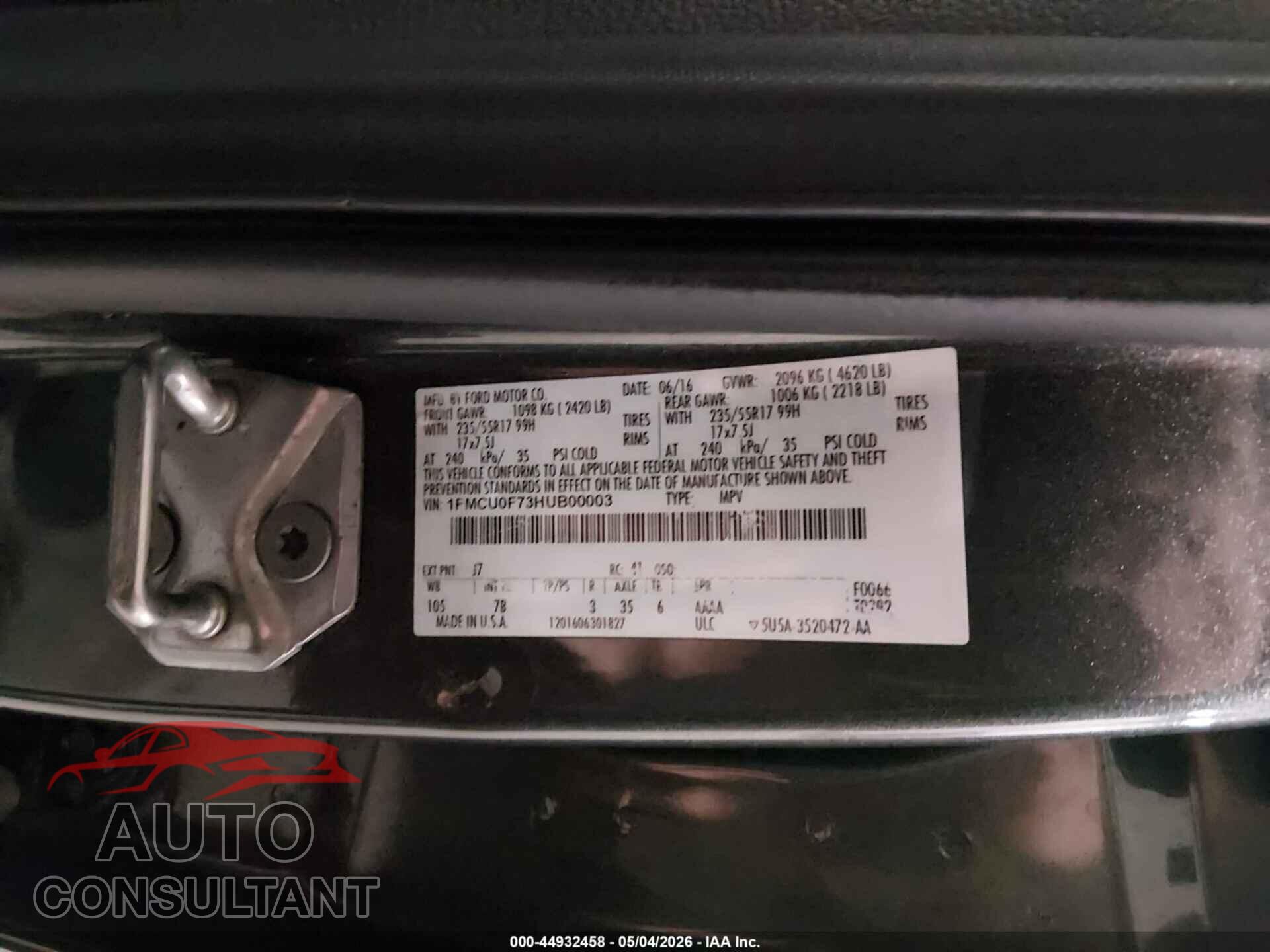 FORD ESCAPE 2017 - 1FMCU0F73HUB00003