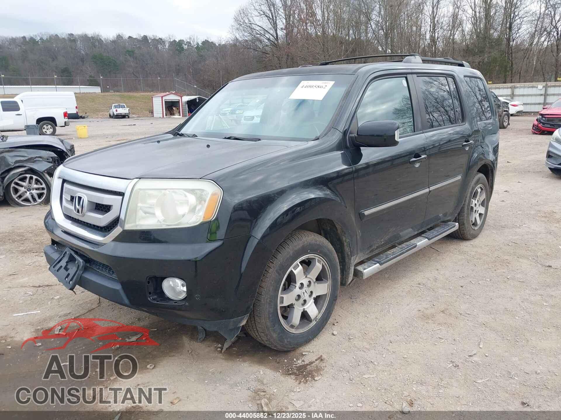 HONDA PILOT 2011 - 5FNYF4H90BB052180