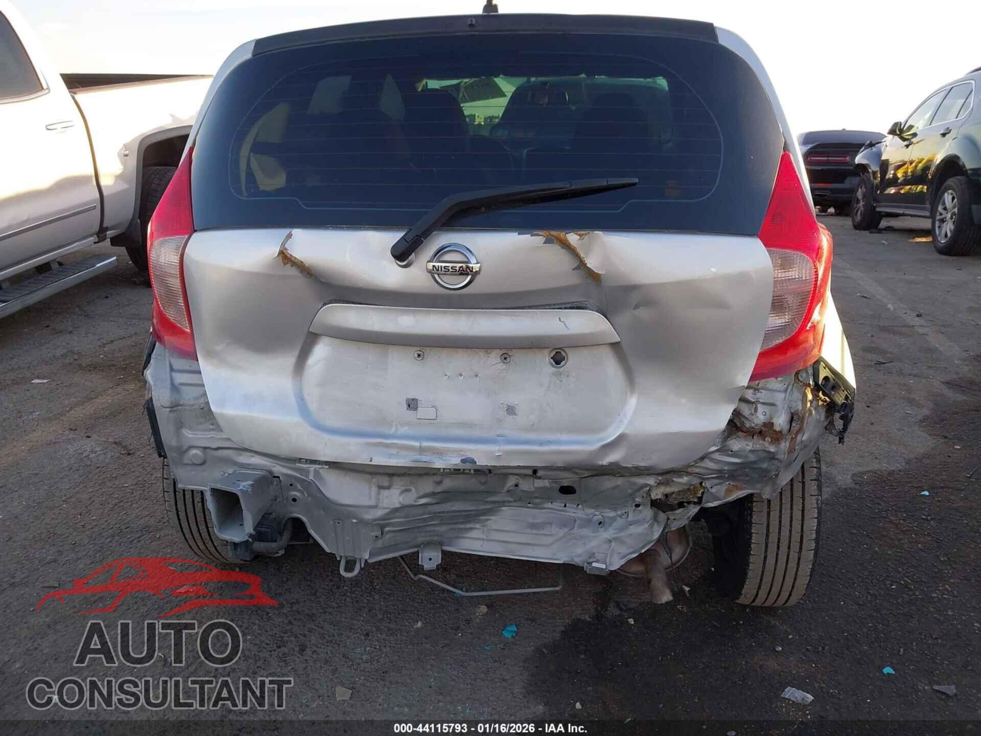 NISSAN VERSA NOTE 2015 - 3N1CE2CP2FL389239