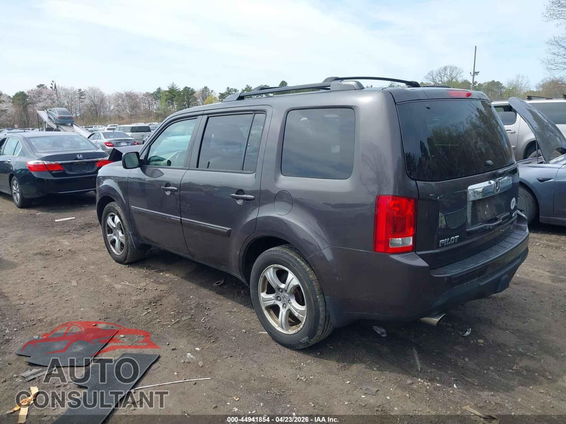 HONDA PILOT 2014 - 5FNYF4H74EB038995
