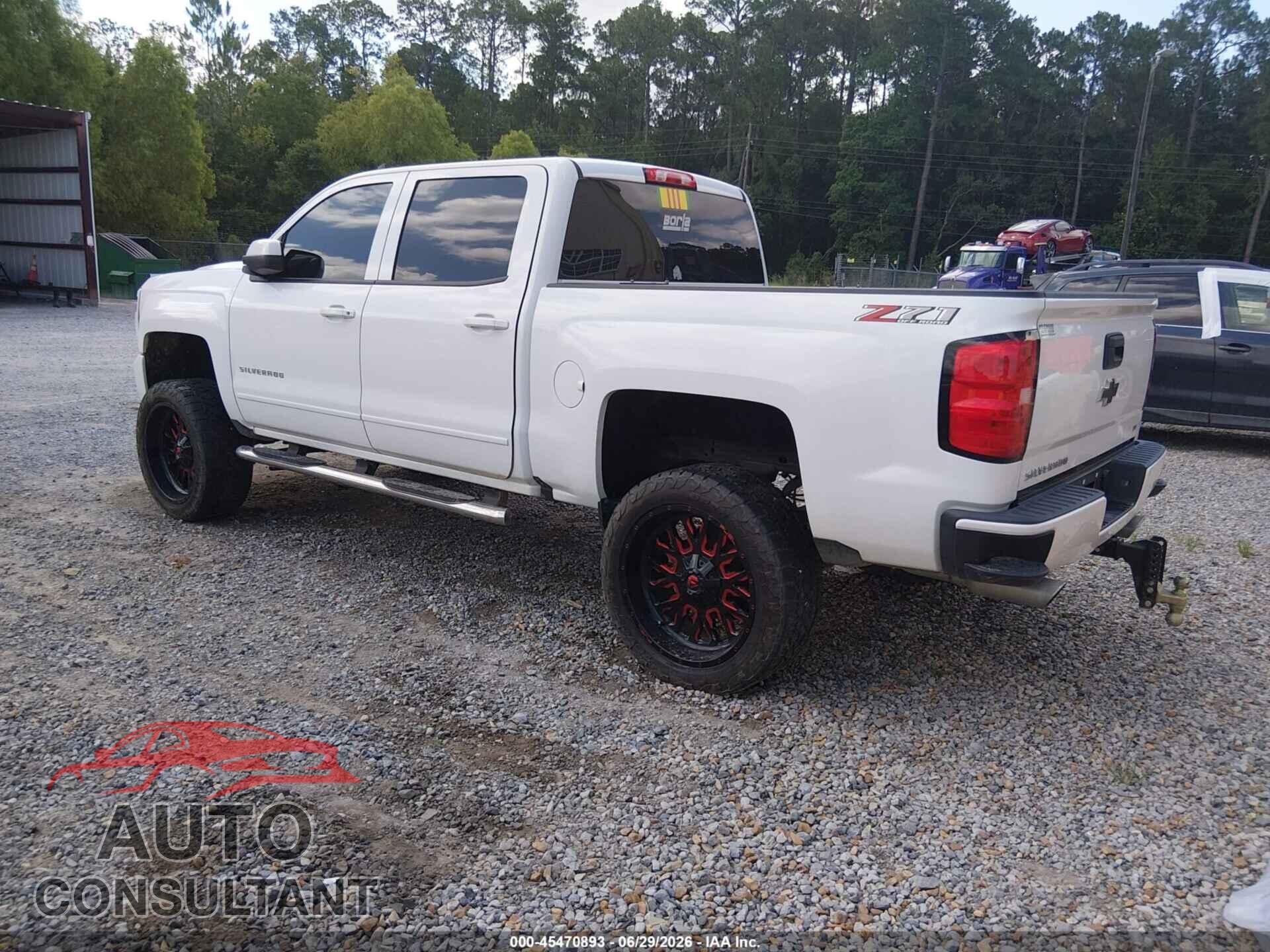 CHEVROLET SILVERADO 1500 2018 - 3GCUKREC9JG294904