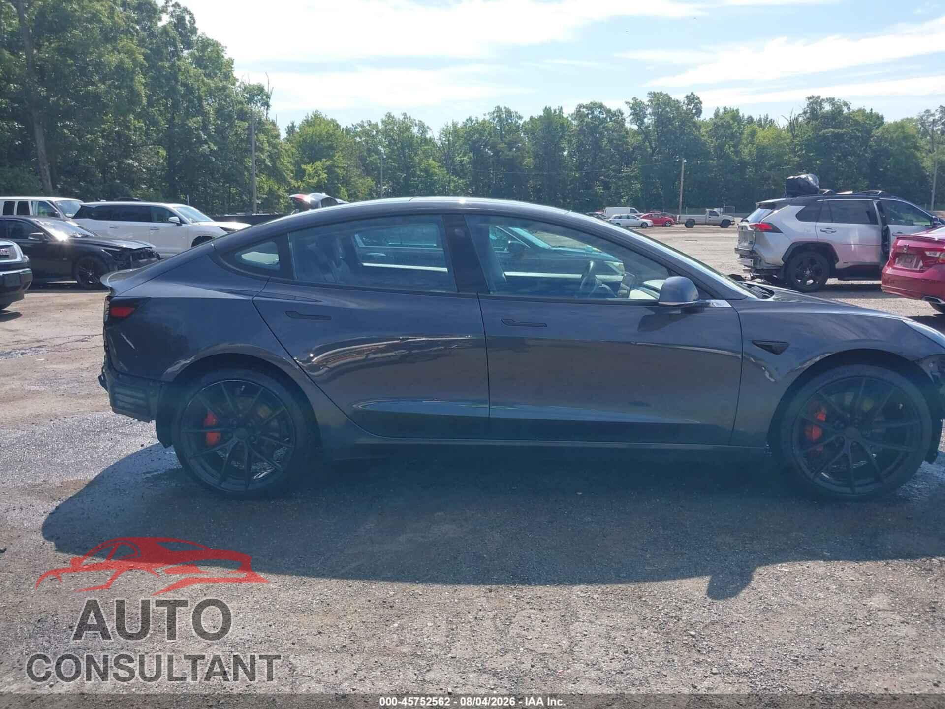 TESLA MODEL 3 2018 - 5YJ3E1EB9JF073143