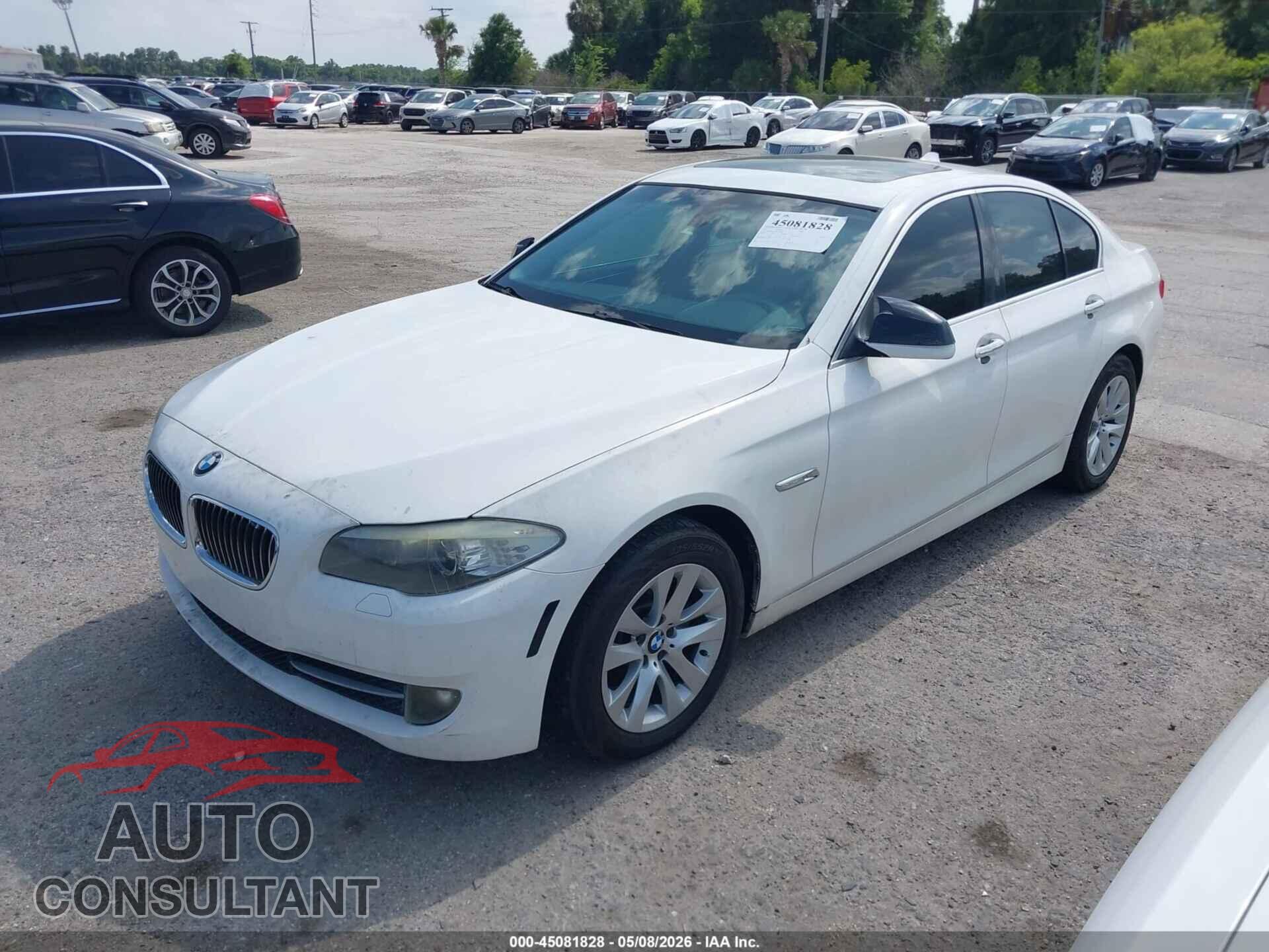 BMW 528I 2011 - WBAFR1C55BC738758