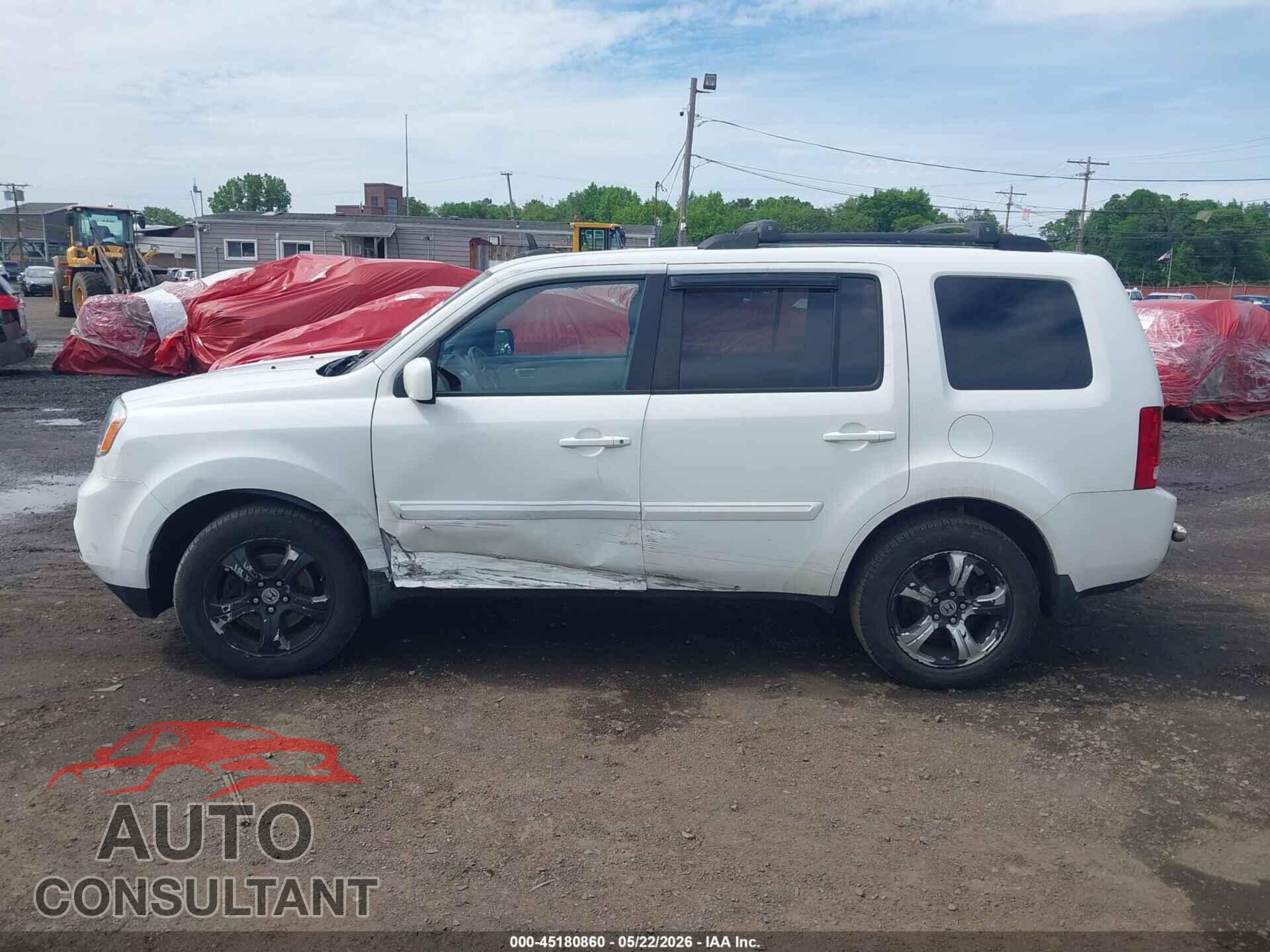 HONDA PILOT 2015 - 5FNYF4H4XFB016376