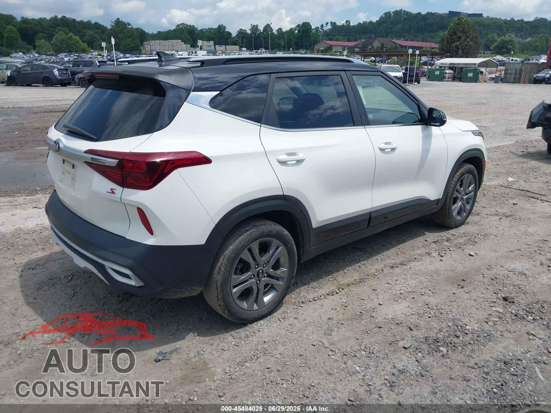 KIA SELTOS 2021 - KNDEU2AA2M7125060