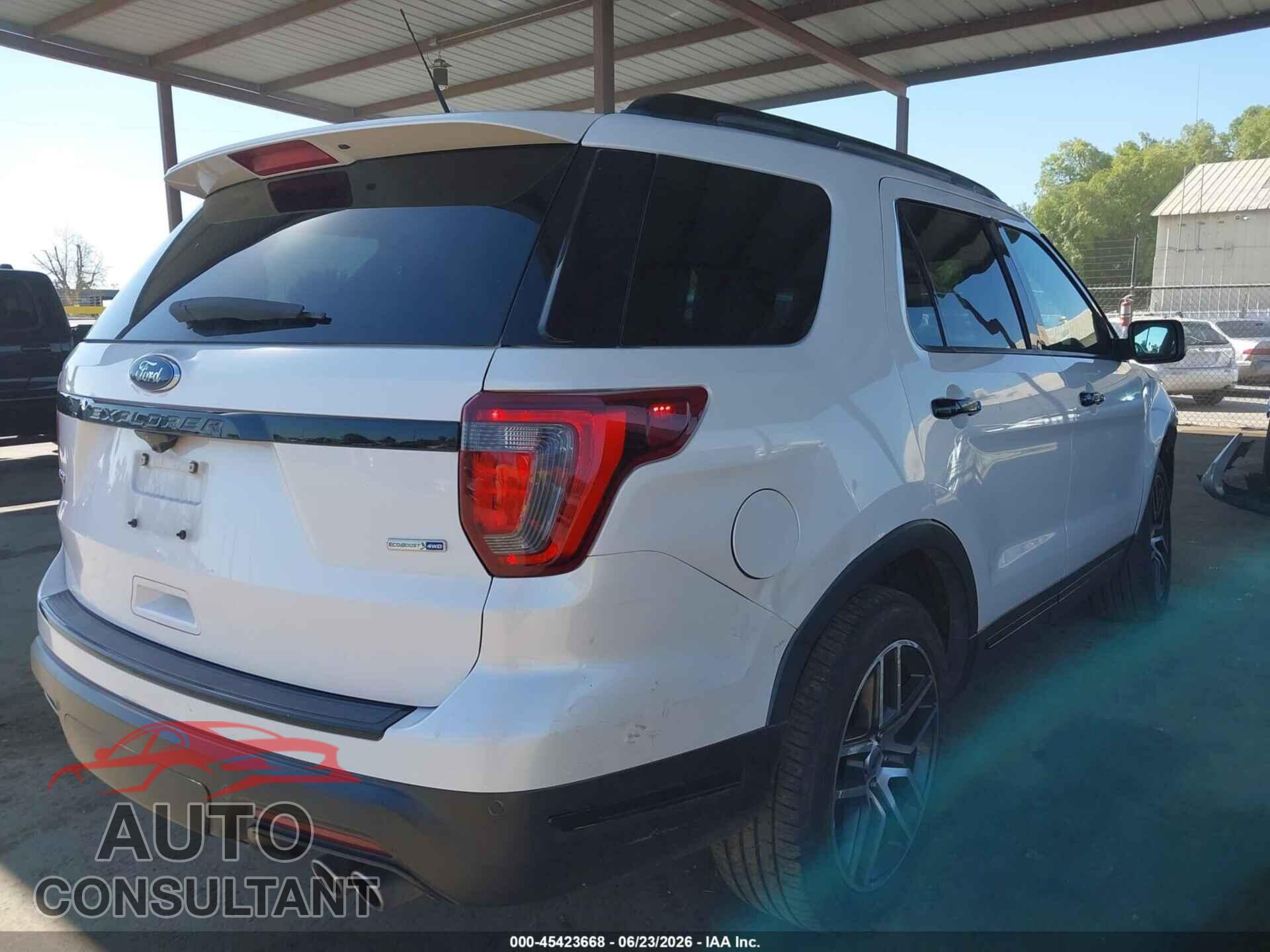 FORD EXPLORER 2018 - 1FM5K8GT9JGB57139