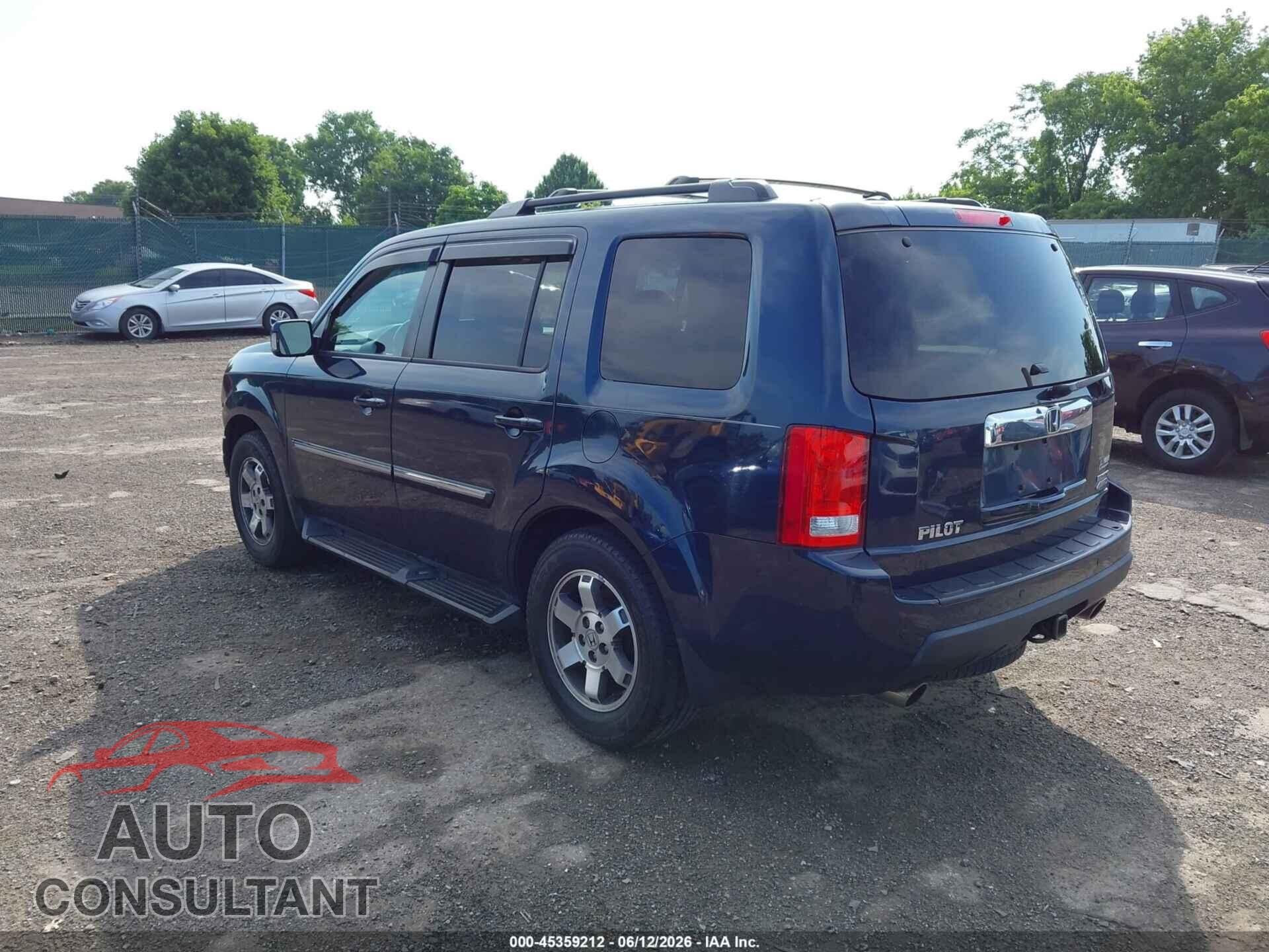 HONDA PILOT 2011 - 5FNYF4H90BB084451