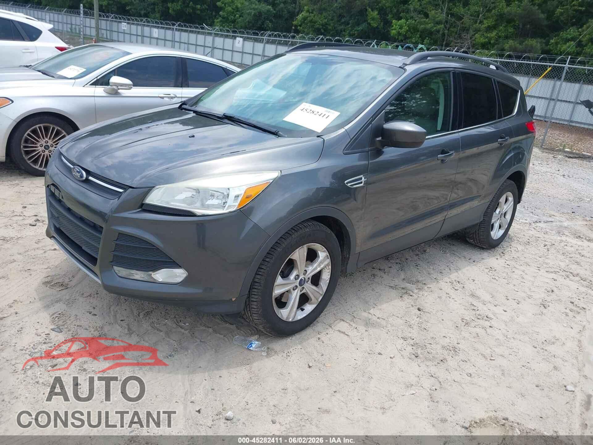 FORD ESCAPE 2015 - 1FMCU0GX0FUC41851