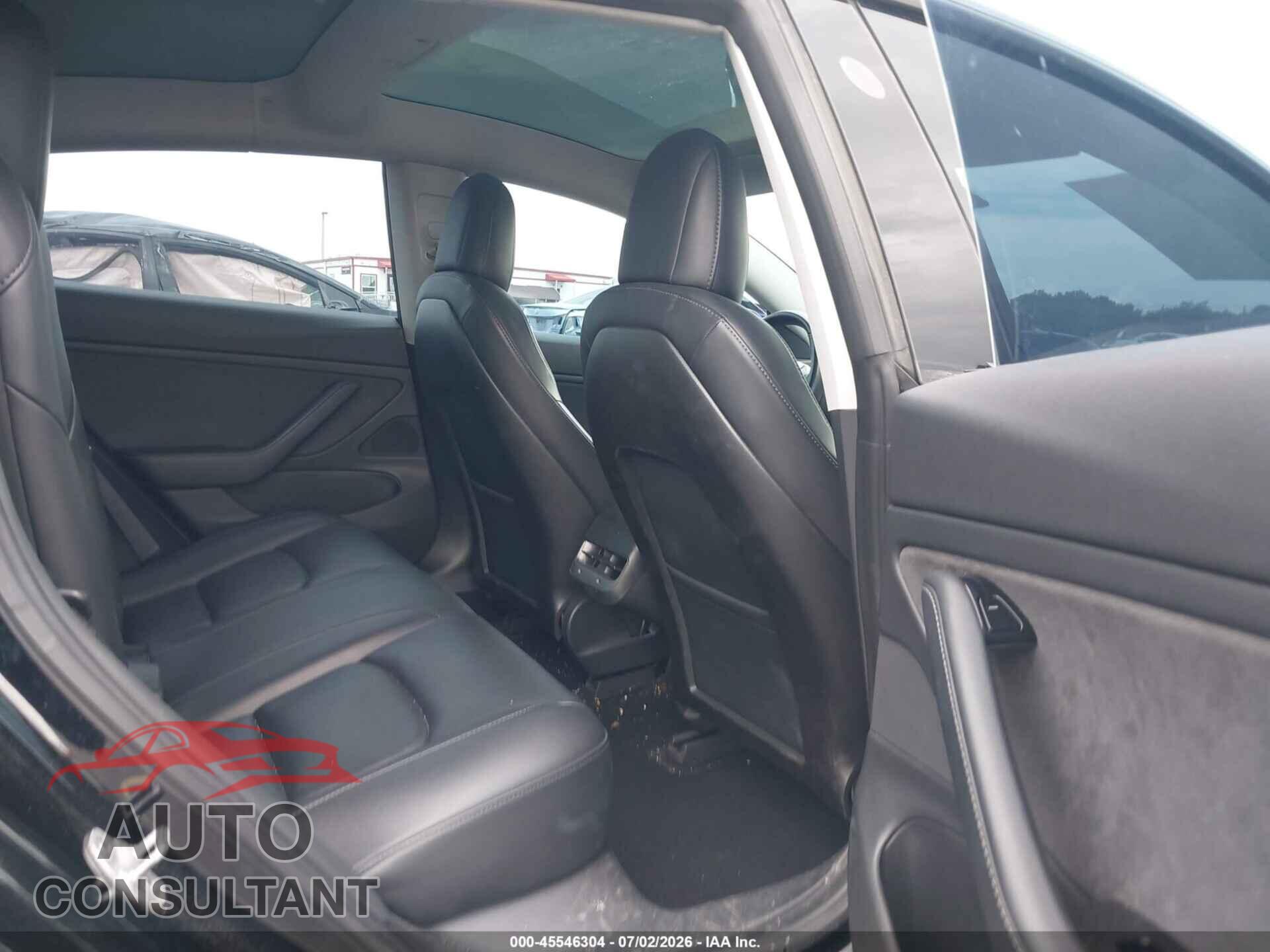 TESLA MODEL 3 2019 - 5YJ3E1EA2KF192936