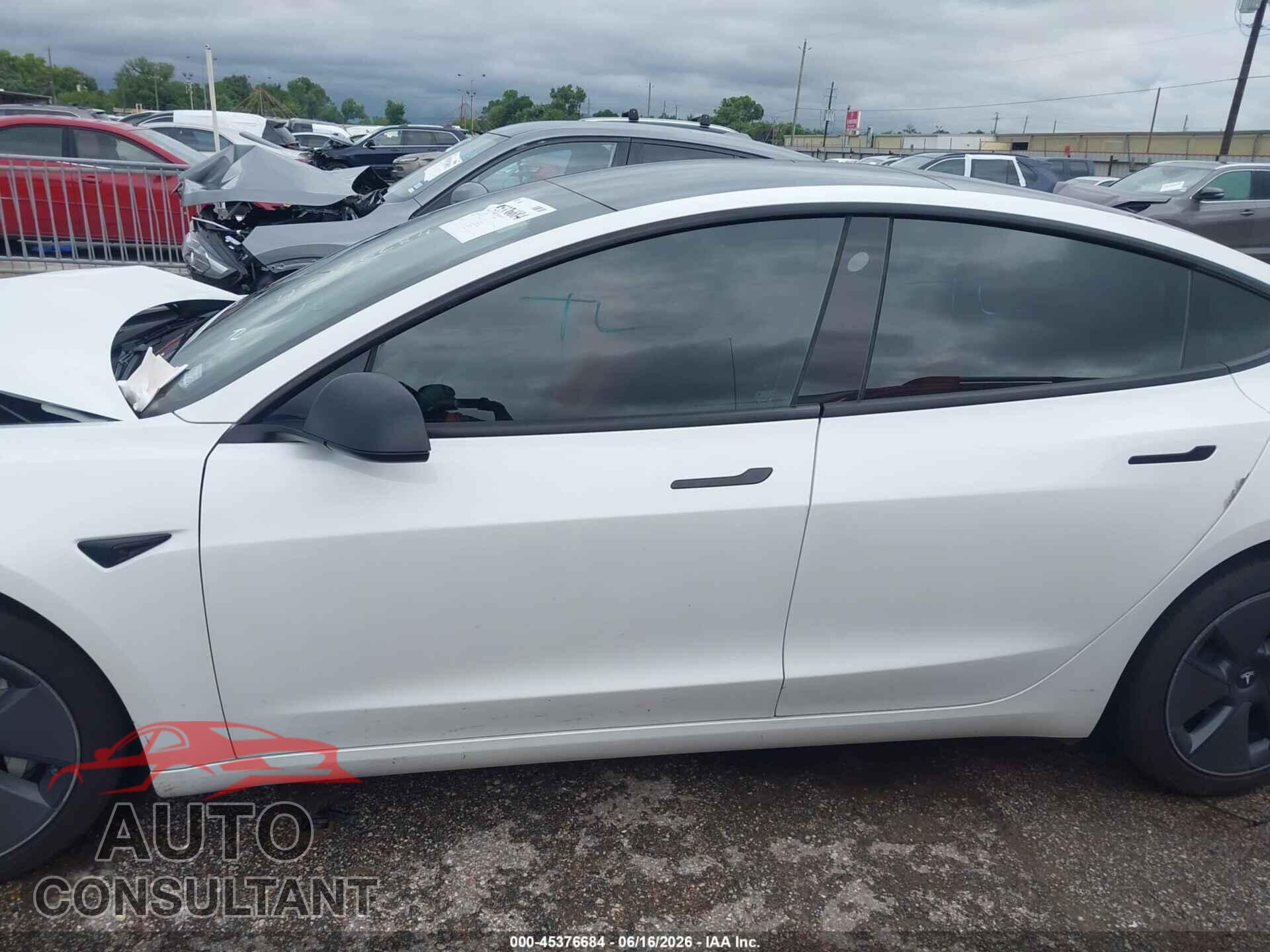 TESLA MODEL 3 2023 - 5YJ3E1EB2PF609911