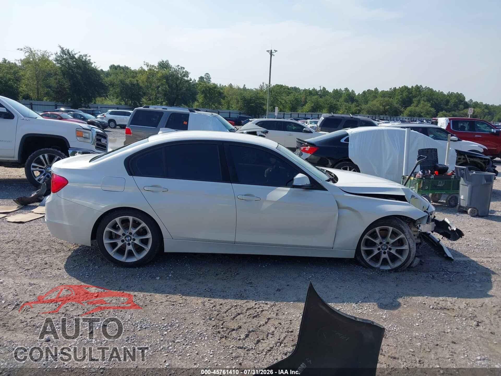 BMW 320I 2014 - WBA3B1C53EK131825