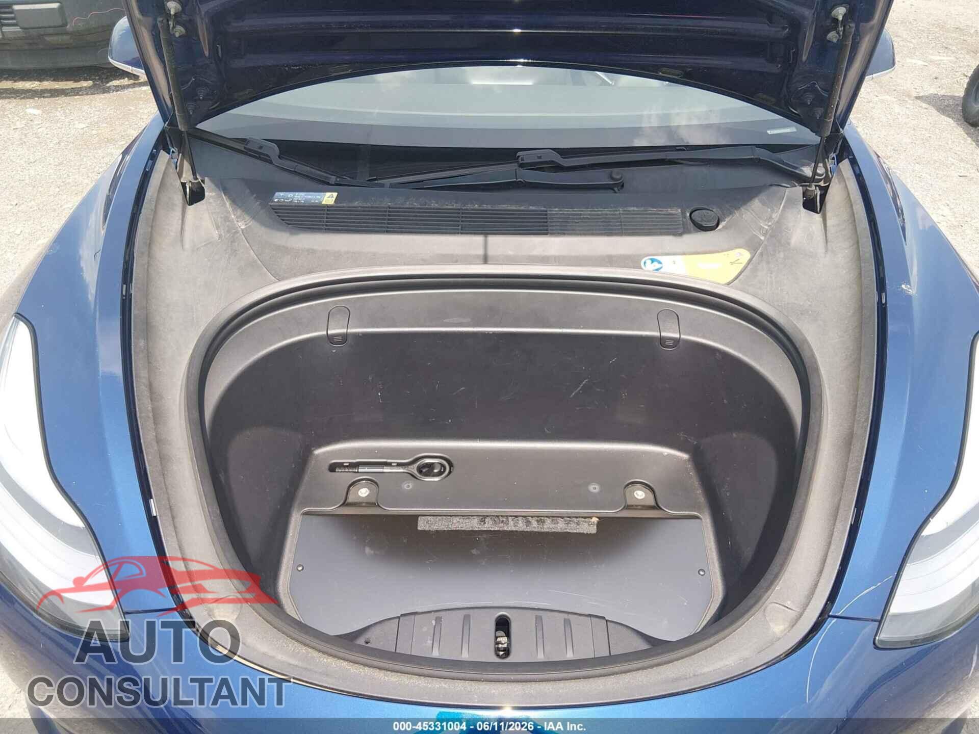 TESLA MODEL 3 2018 - 5YJ3E1EA9JF003729