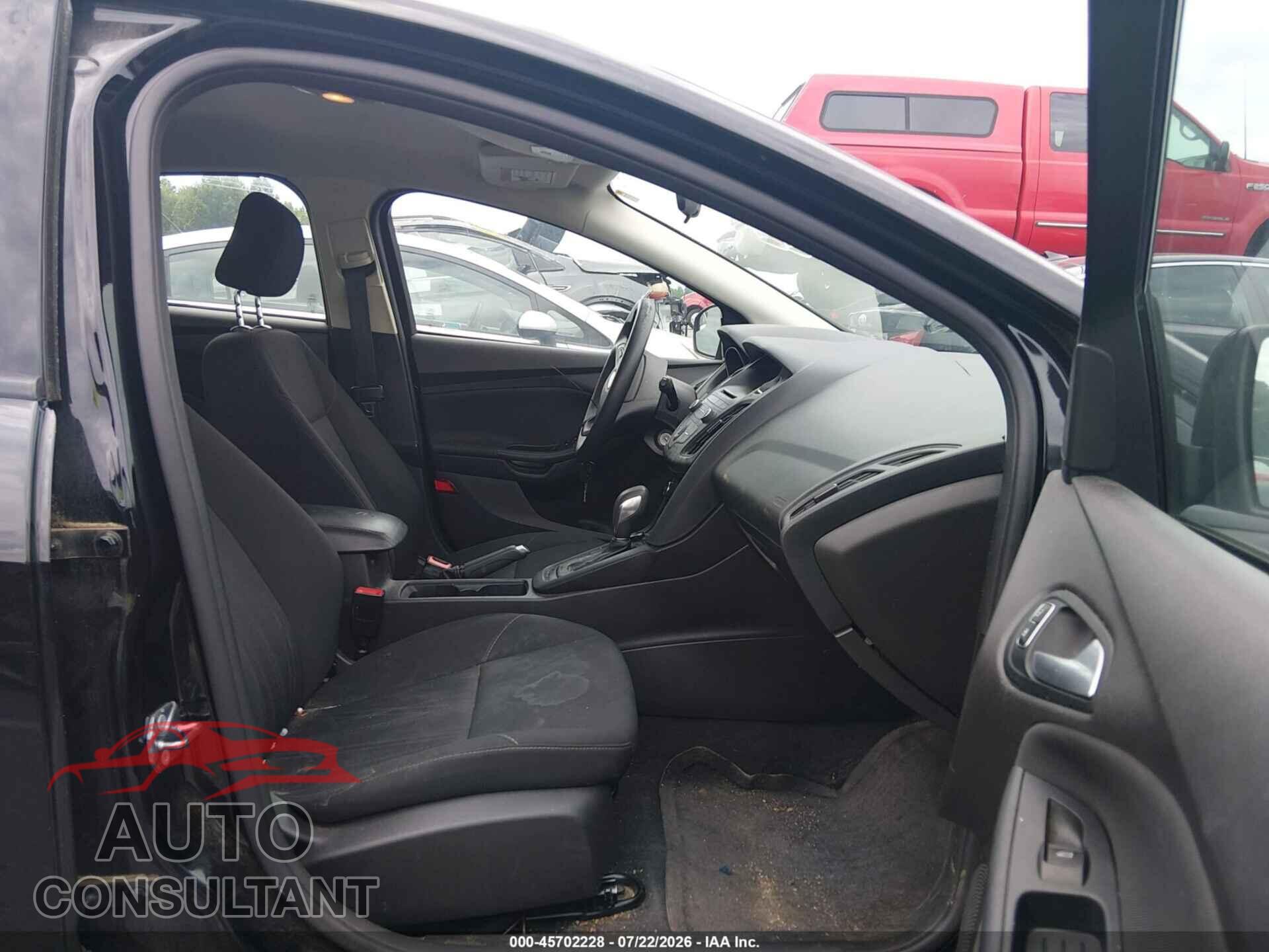 FORD FOCUS 2017 - 1FADP3K25HL259189