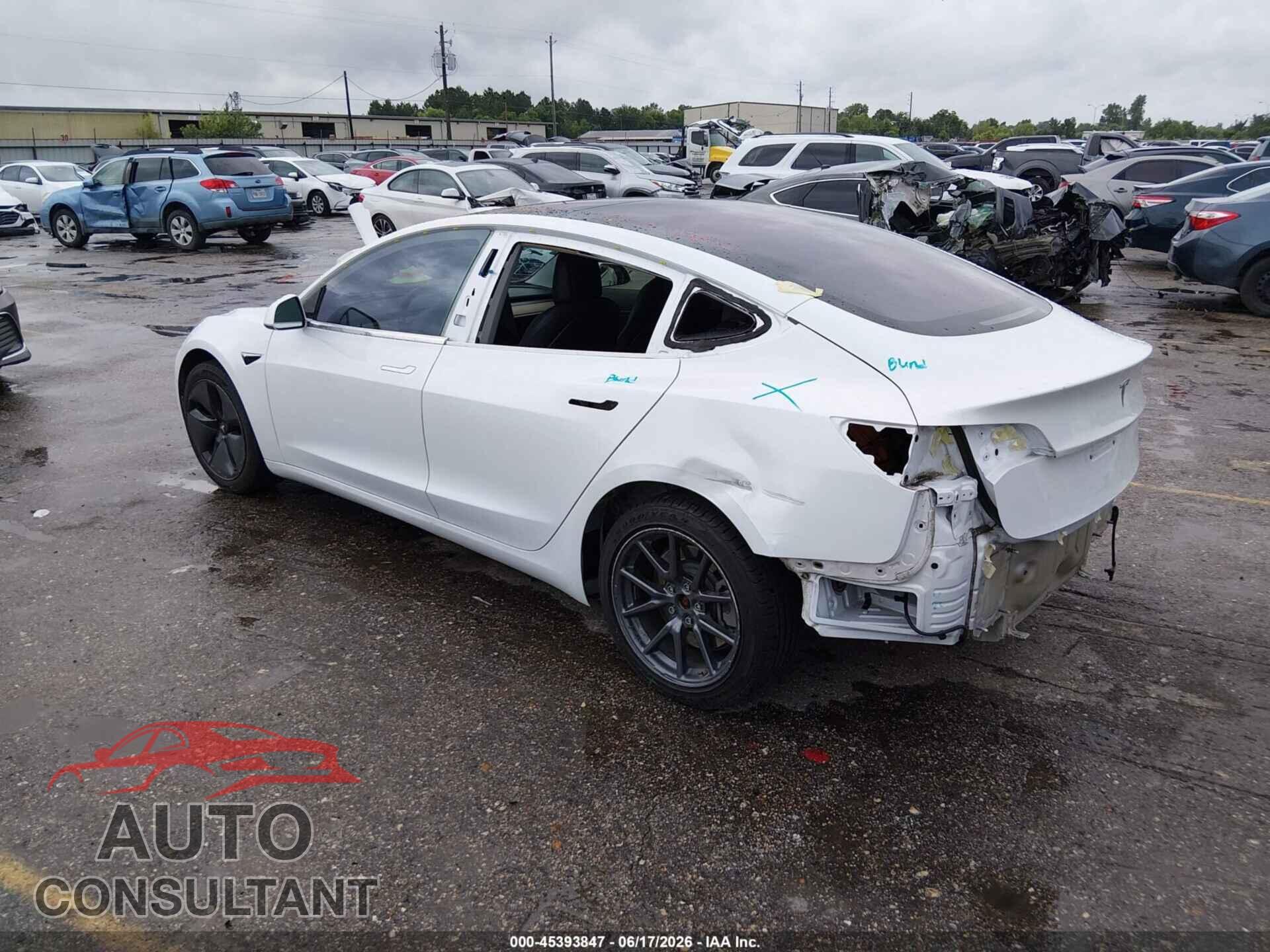 TESLA MODEL 3 2018 - 5YJ3E1EA5JF161906