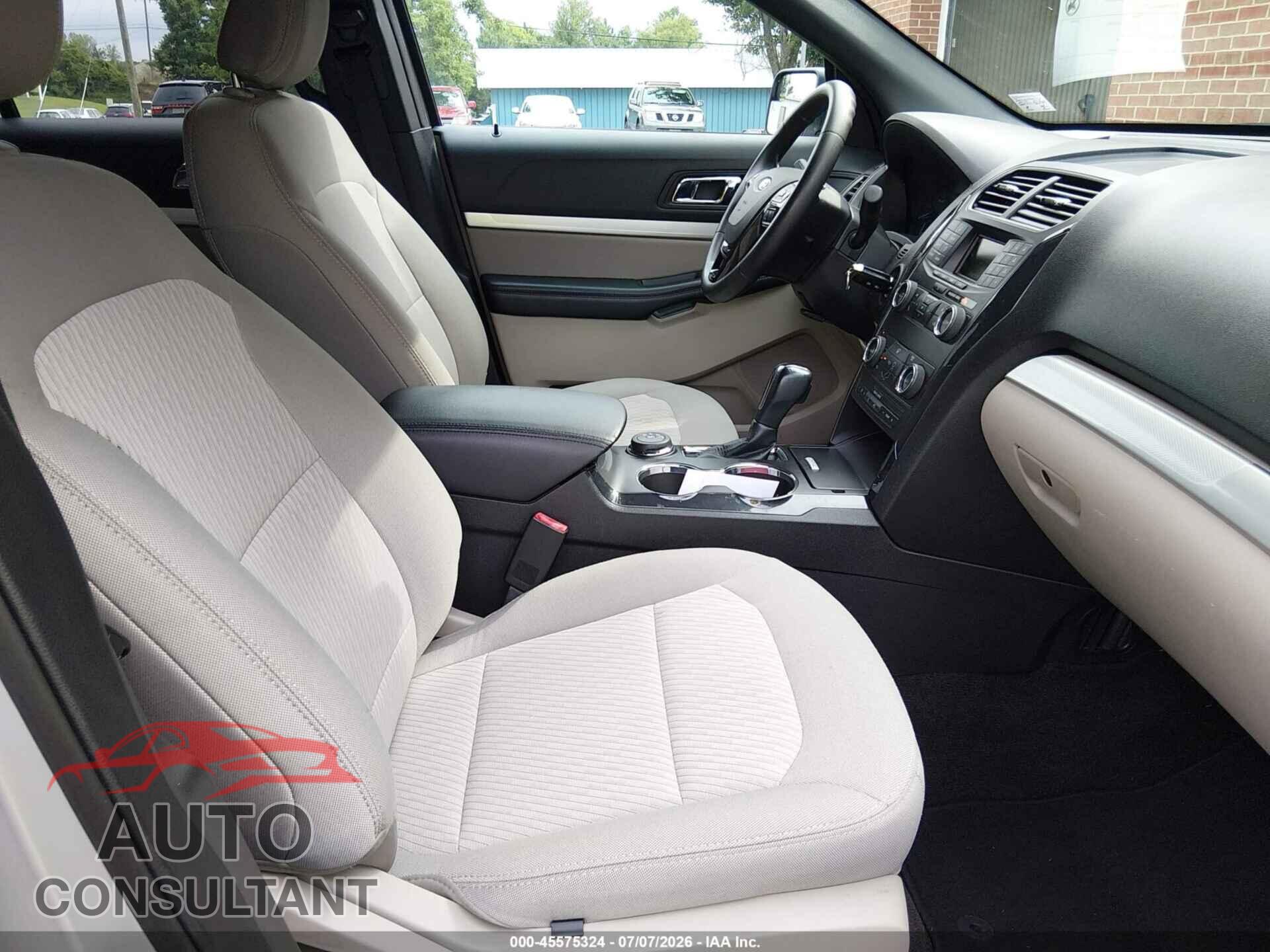 FORD EXPLORER 2018 - 1FM5K8B8XJGA59417