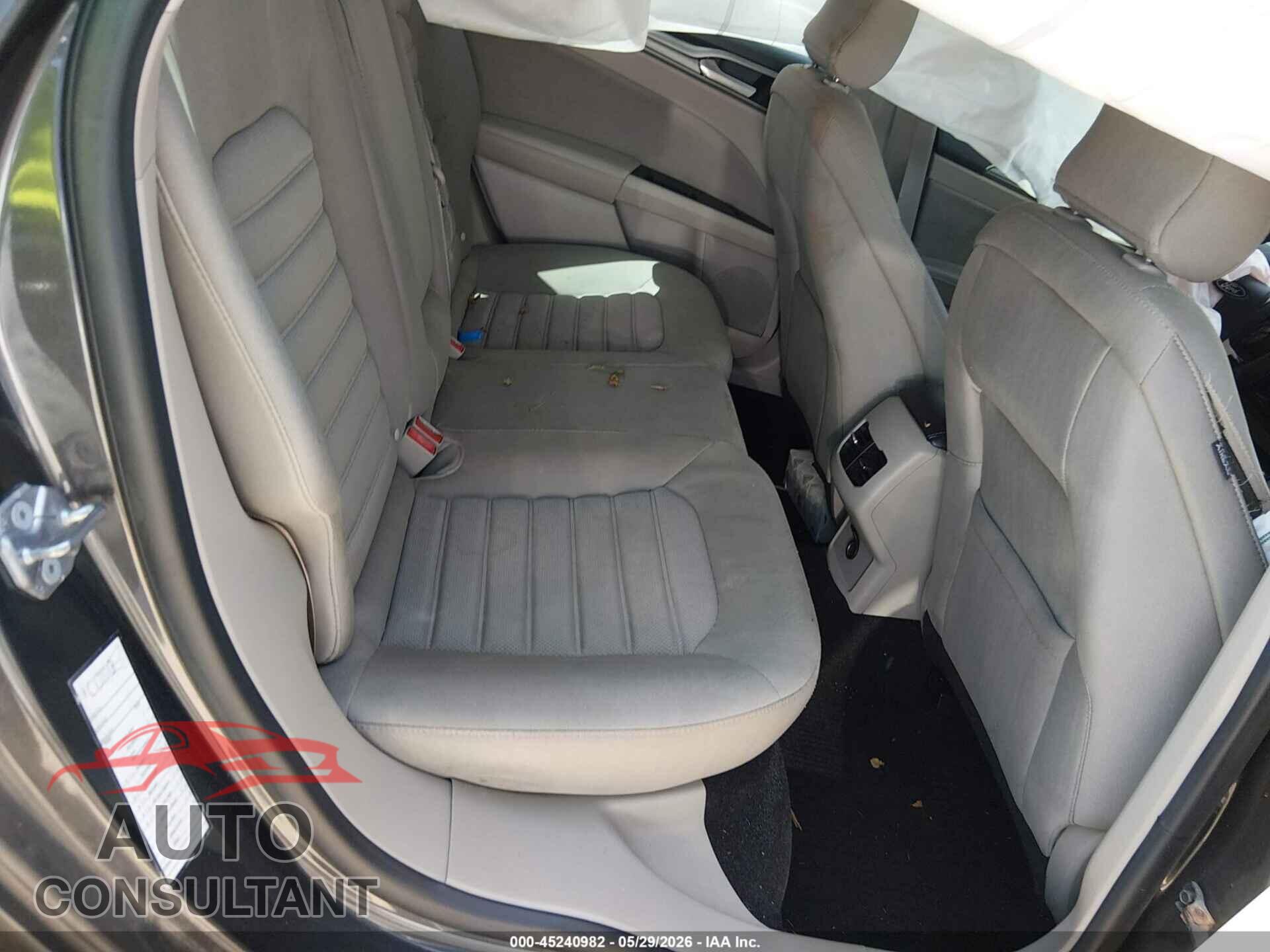 FORD FUSION HYBRID 2019 - 3FA6P0LUXKR225569