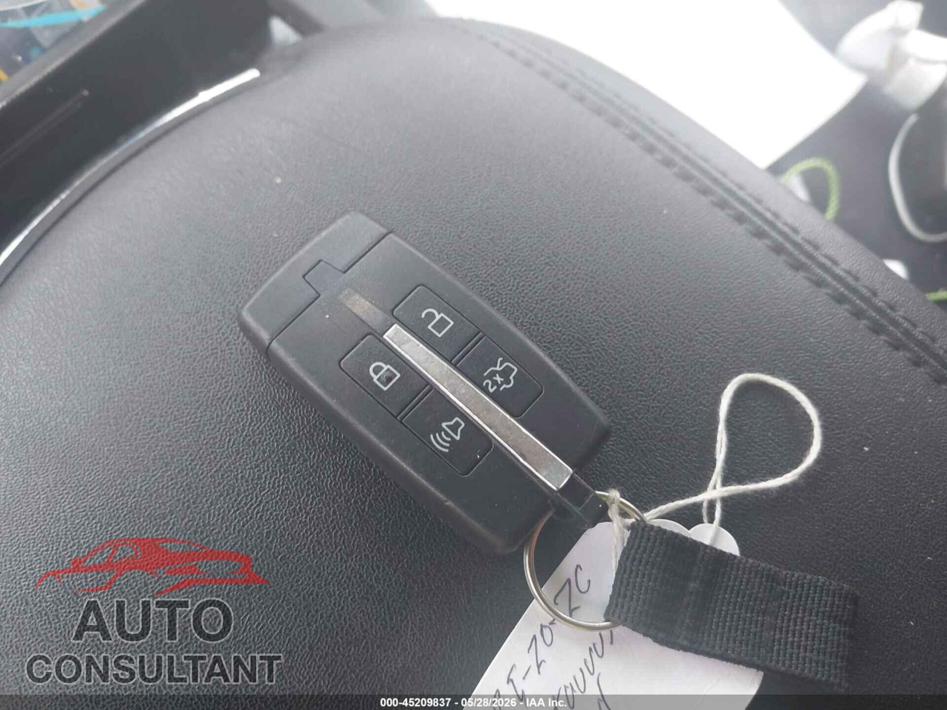 FORD TAURUS 2011 - 1FAHP2KT5BG117591