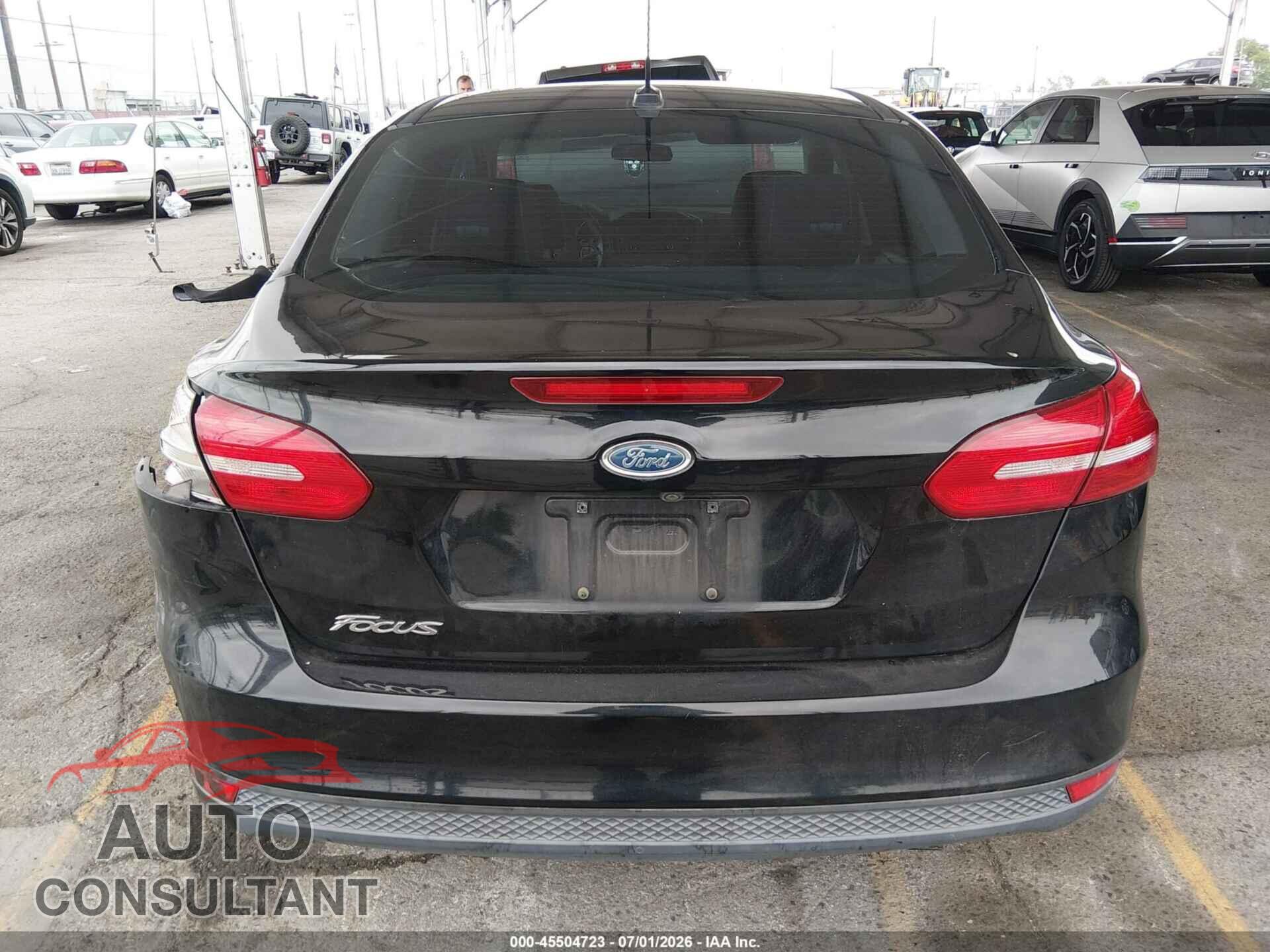 FORD FOCUS 2017 - 1FADP3E22HL325211