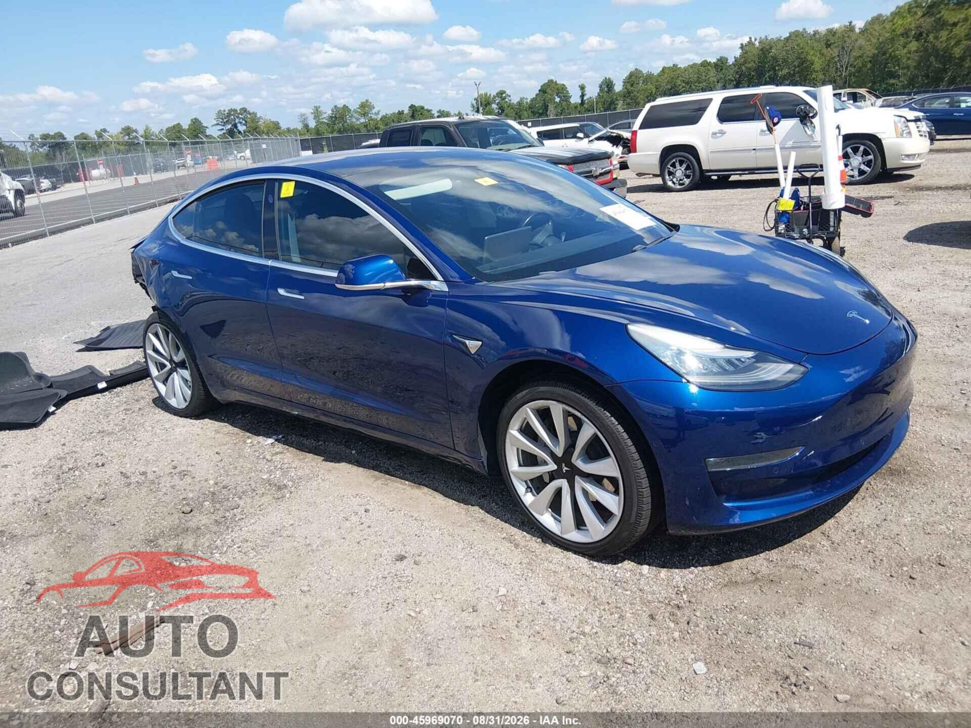 TESLA MODEL 3 2018 - 5YJ3E1EB7JF117382