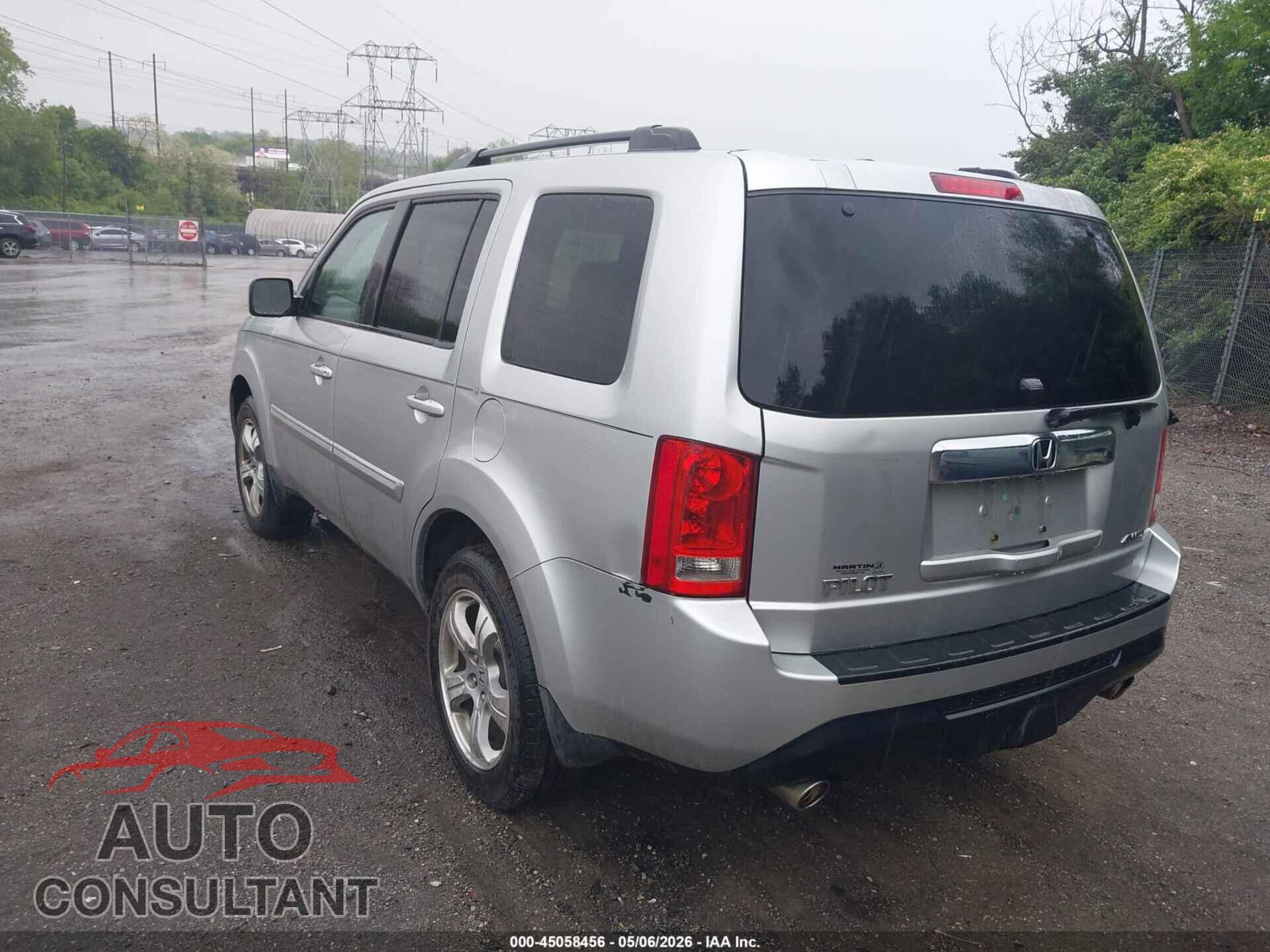 HONDA PILOT 2014 - 5FNYF4H59EB048100
