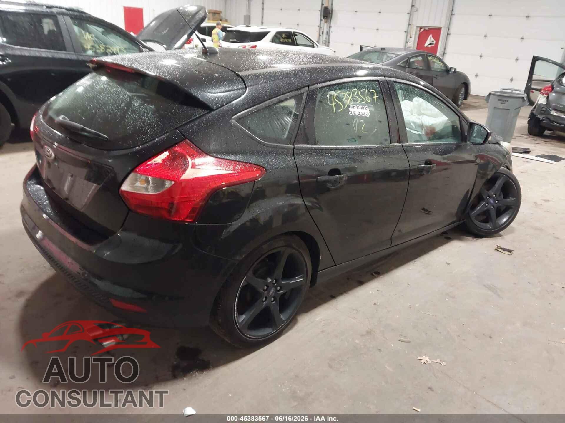 FORD FOCUS 2014 - 1FADP3K22EL169316