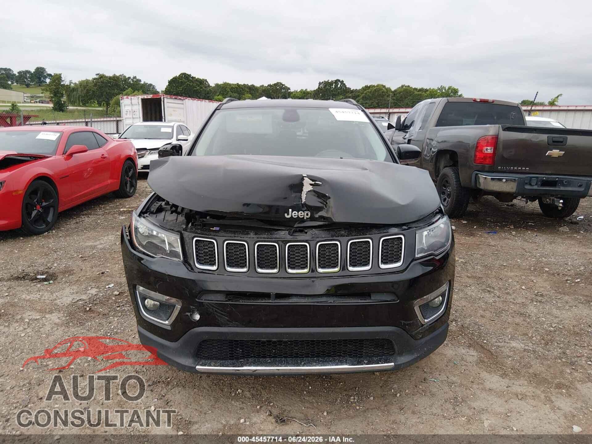 JEEP COMPASS 2018 - 3C4NJCCB4JT195008