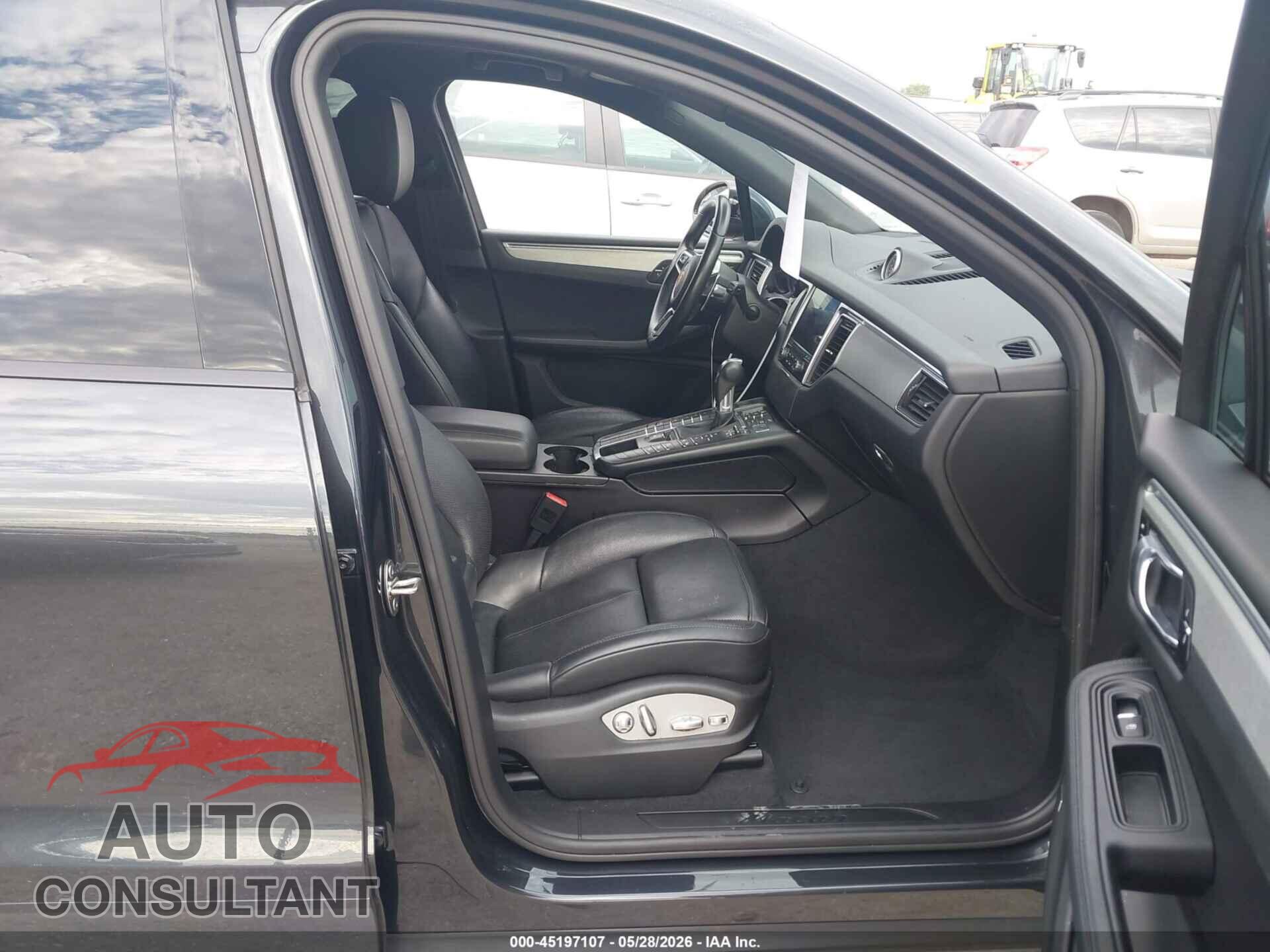 PORSCHE MACAN 2018 - WP1AA2A57JLB07312
