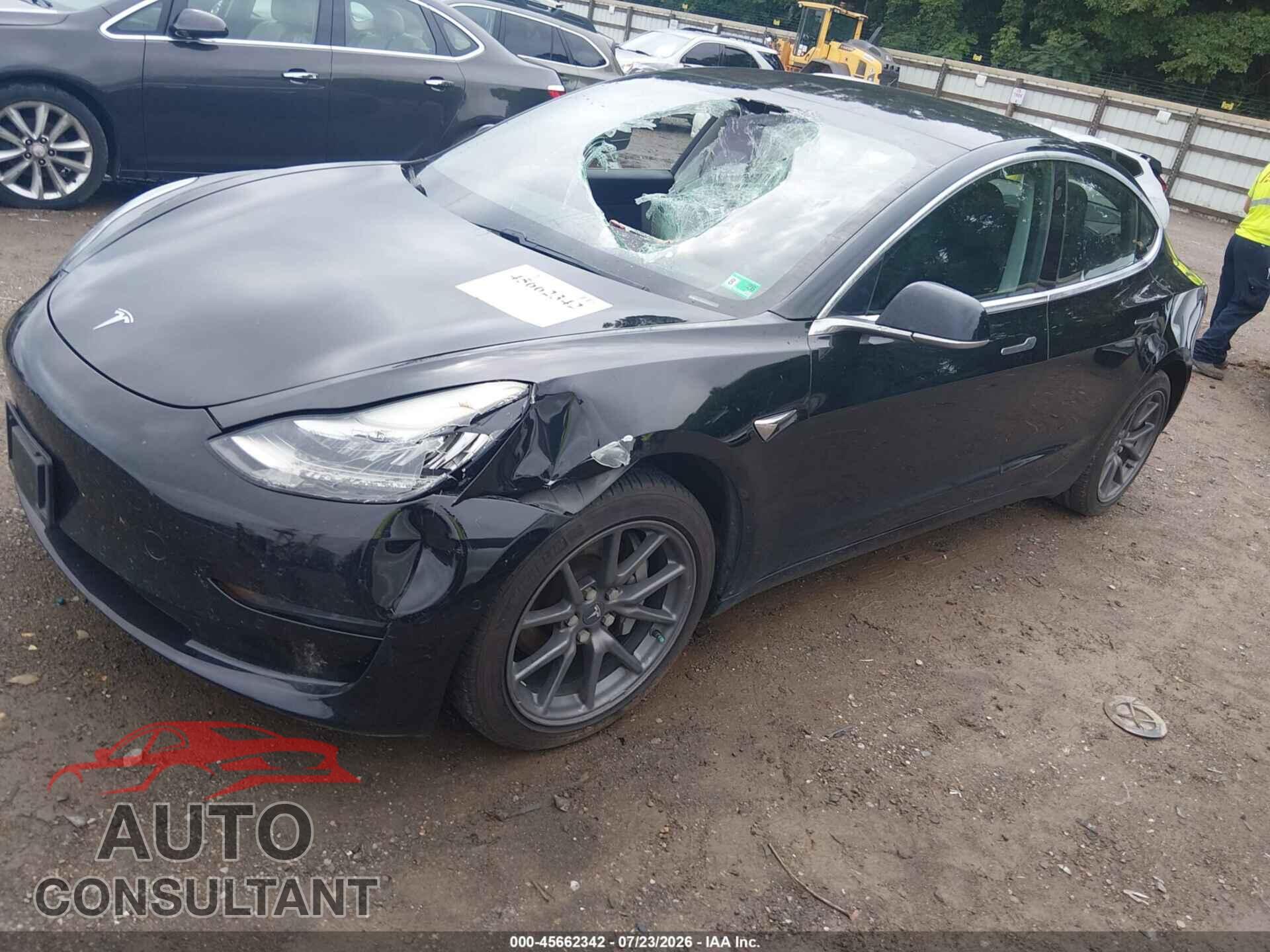 TESLA MODEL 3 2018 - 5YJ3E1EA9JF151850