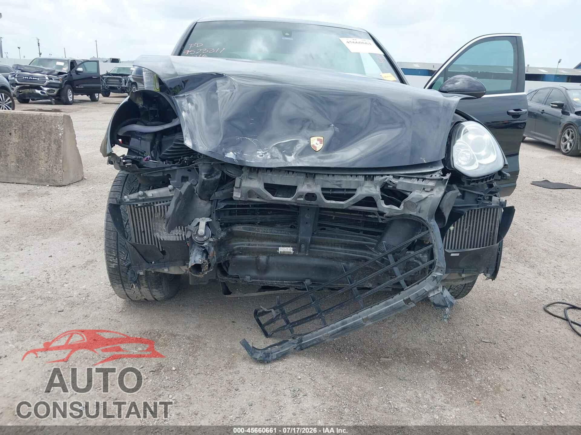 PORSCHE CAYENNE 2015 - WP1AB2A29FLA56213