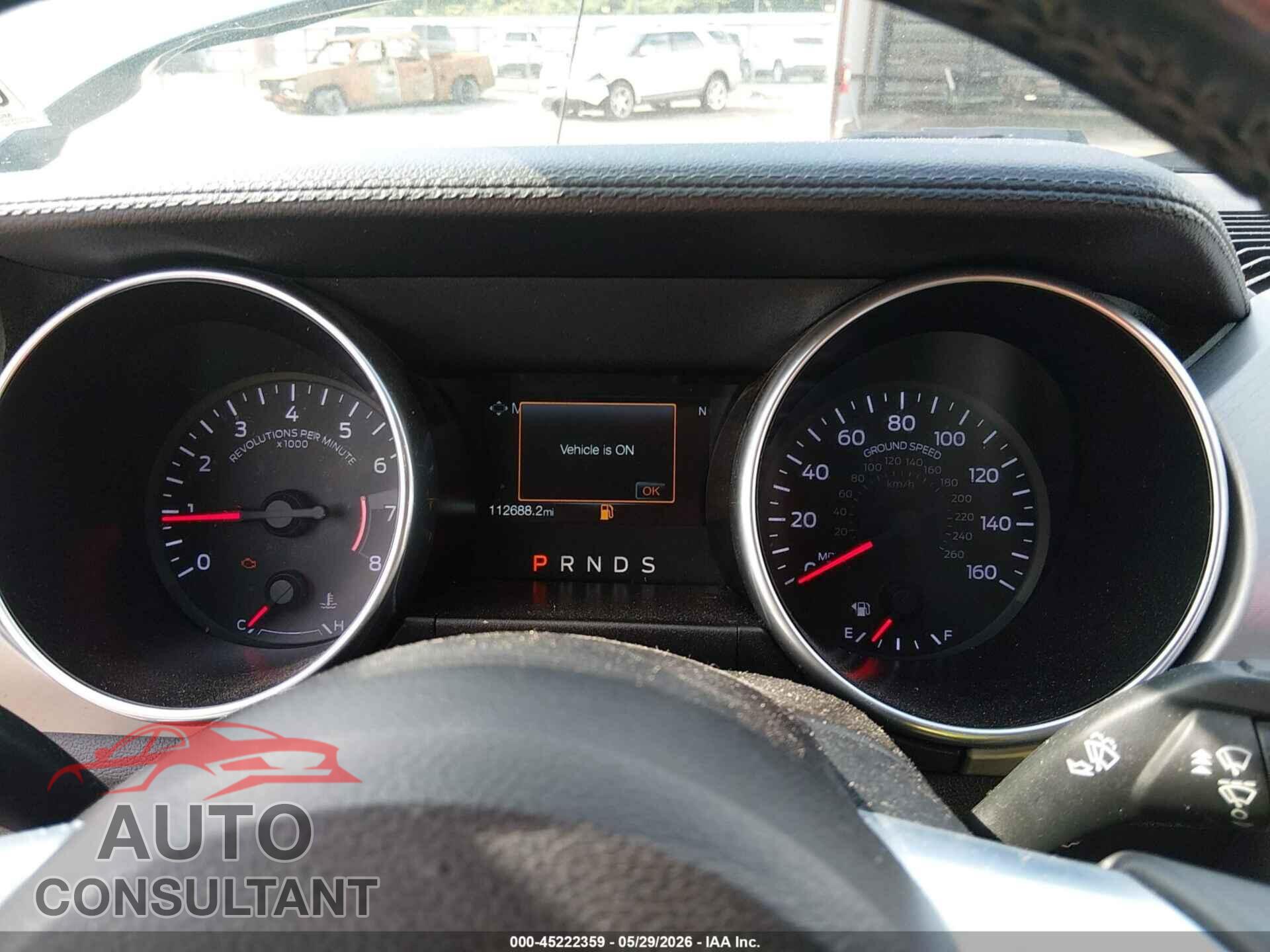 FORD MUSTANG 2018 - 1FATP8UH5J5165656