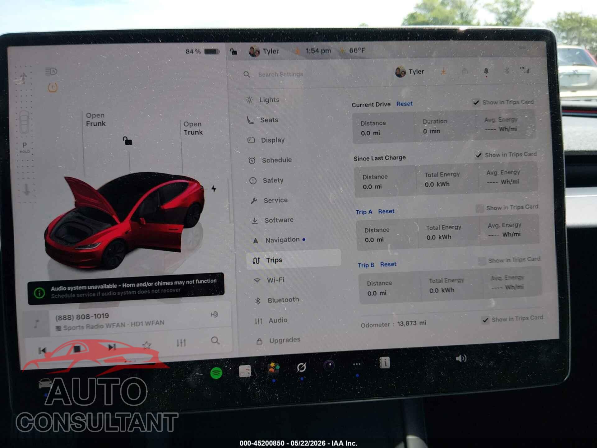 TESLA MODEL 3 2024 - 5YJ3E1EA7RF768529
