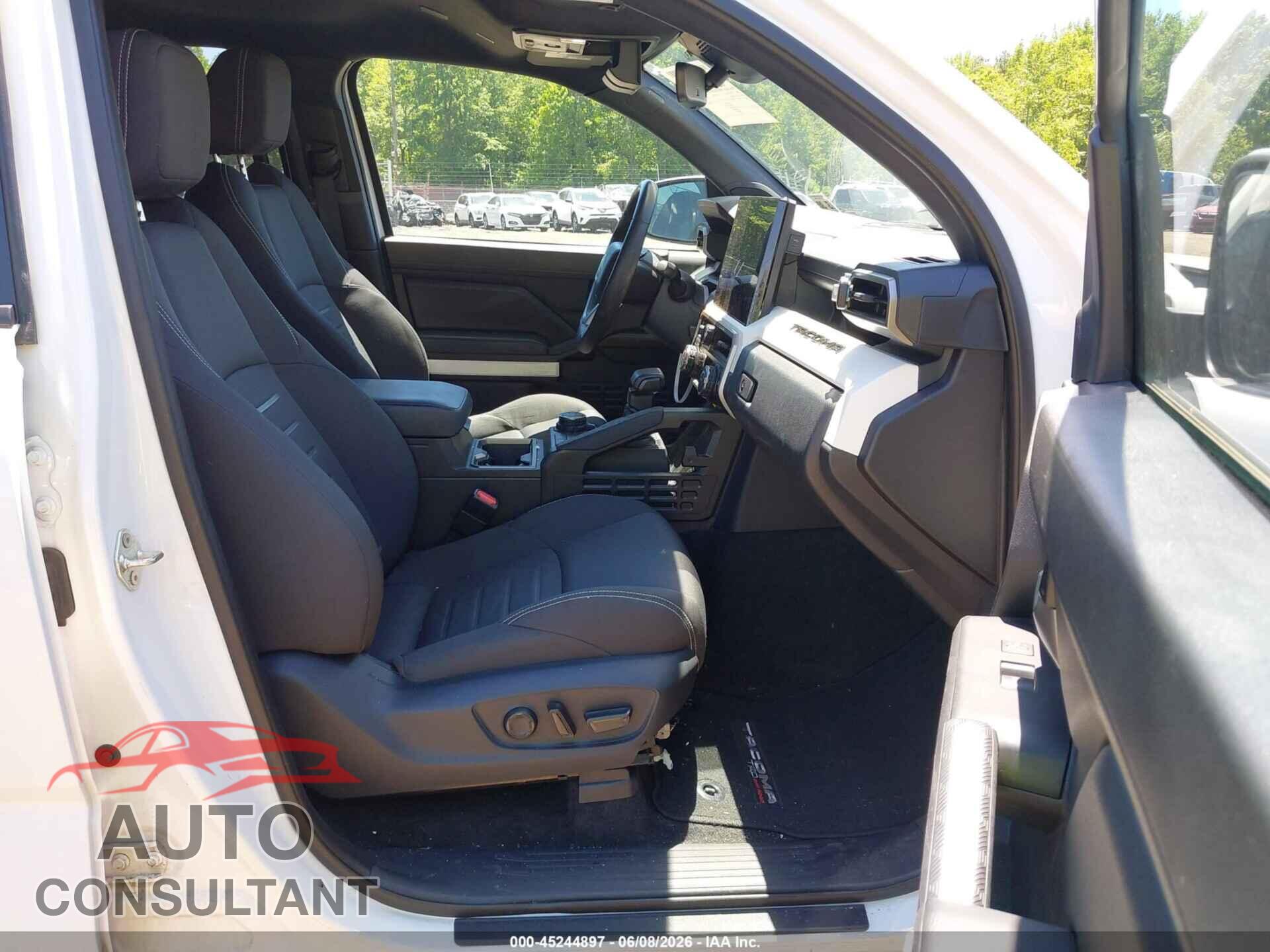 TOYOTA TACOMA 2024 - 3TMLB5JN0RM048493