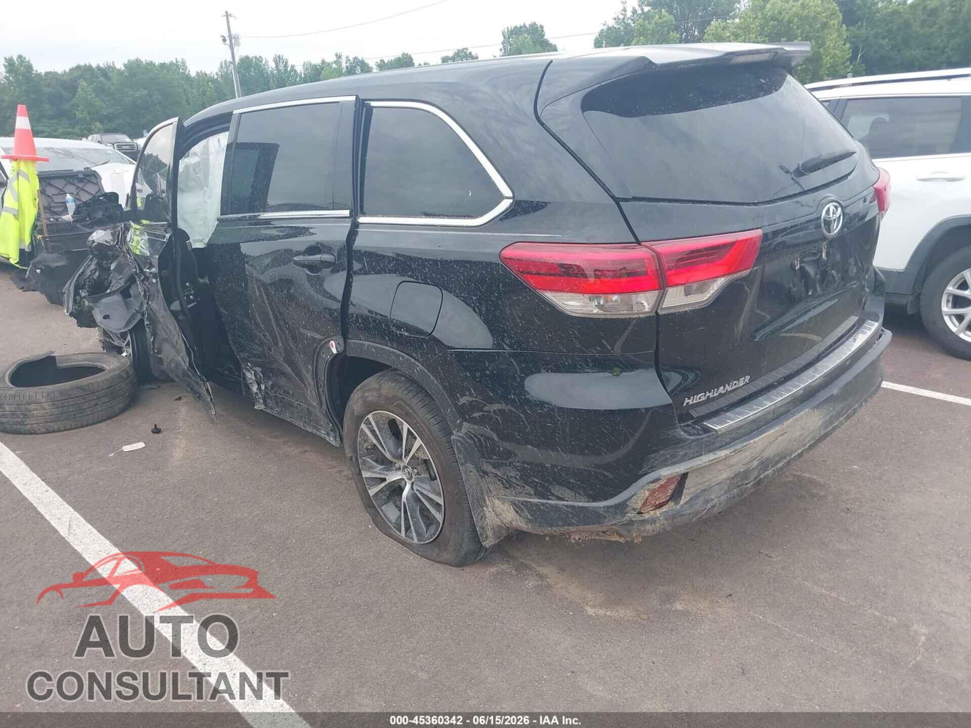 TOYOTA HIGHLANDER 2017 - 5TDZZRFH0HS221671
