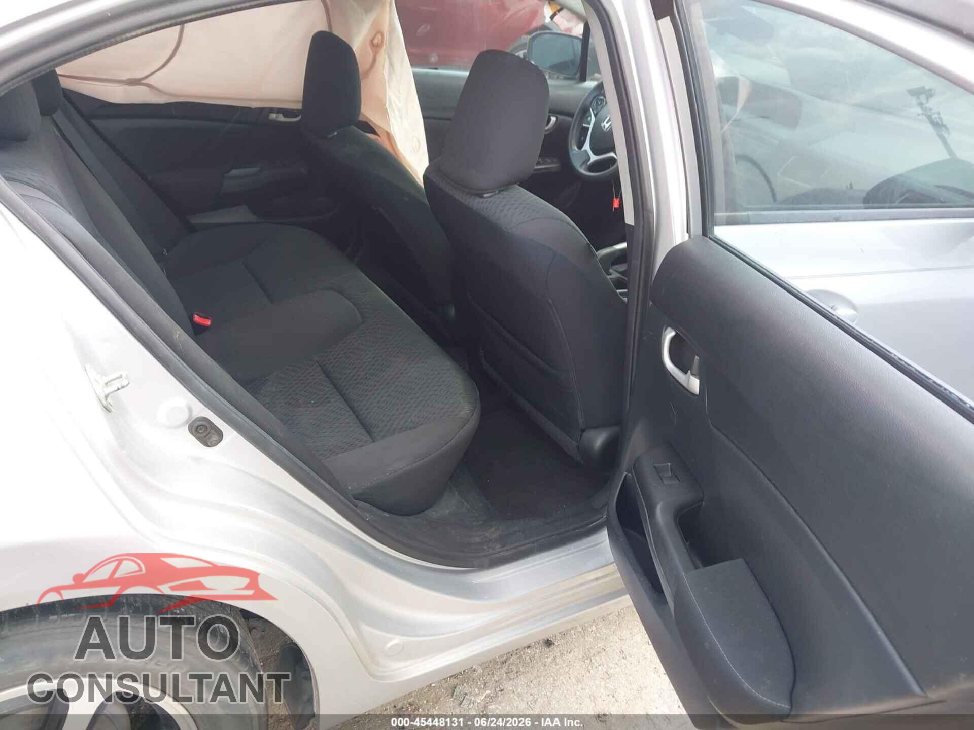 HONDA CIVIC 2015 - 19XFB2F70FE093185
