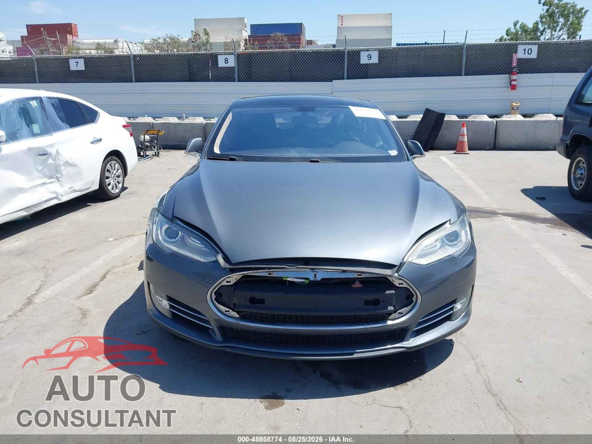 TESLA MODEL S 2013 - 5YJSA1DP3DFP13582
