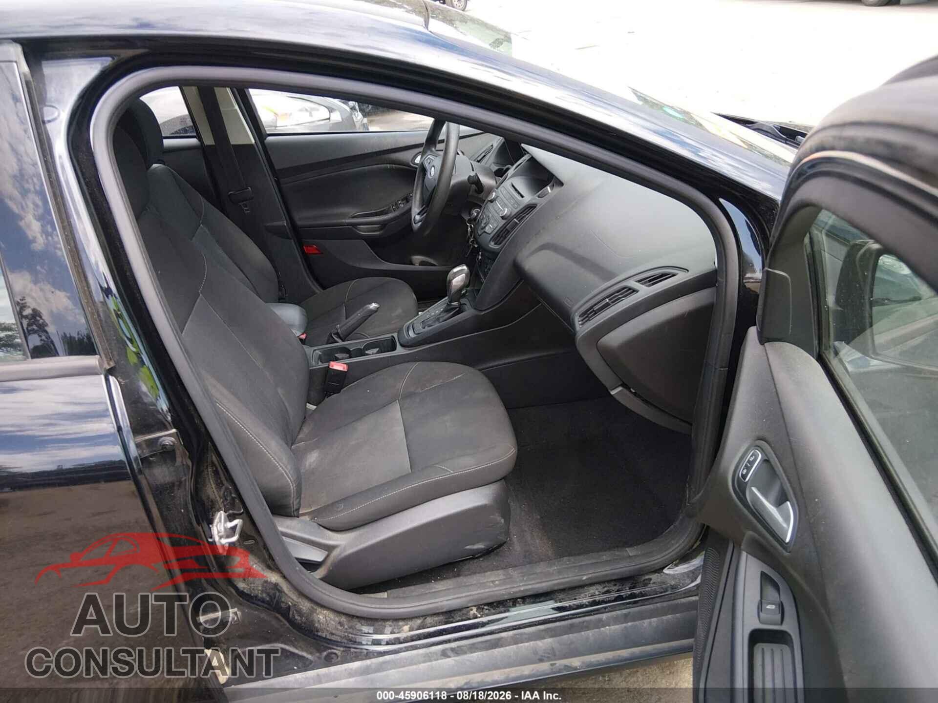 FORD FOCUS 2016 - 1FADP3F26GL212455