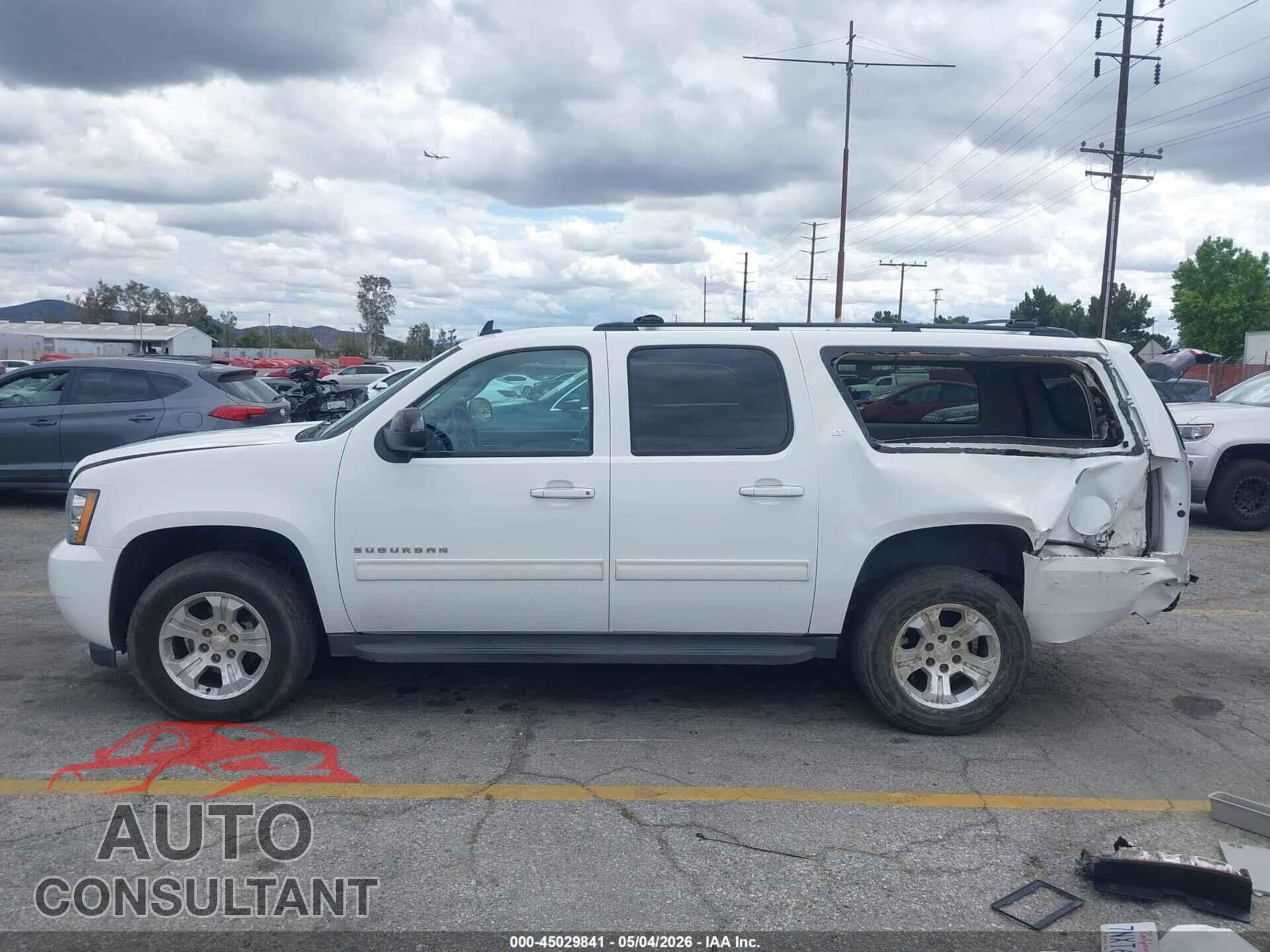 CHEVROLET SUBURBAN 1500 2014 - 1GNSCJE00ER122981