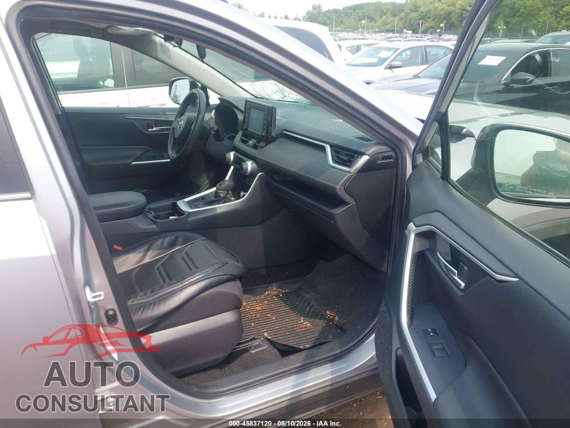 TOYOTA RAV4 2019 - JTMP1RFV8KD518663