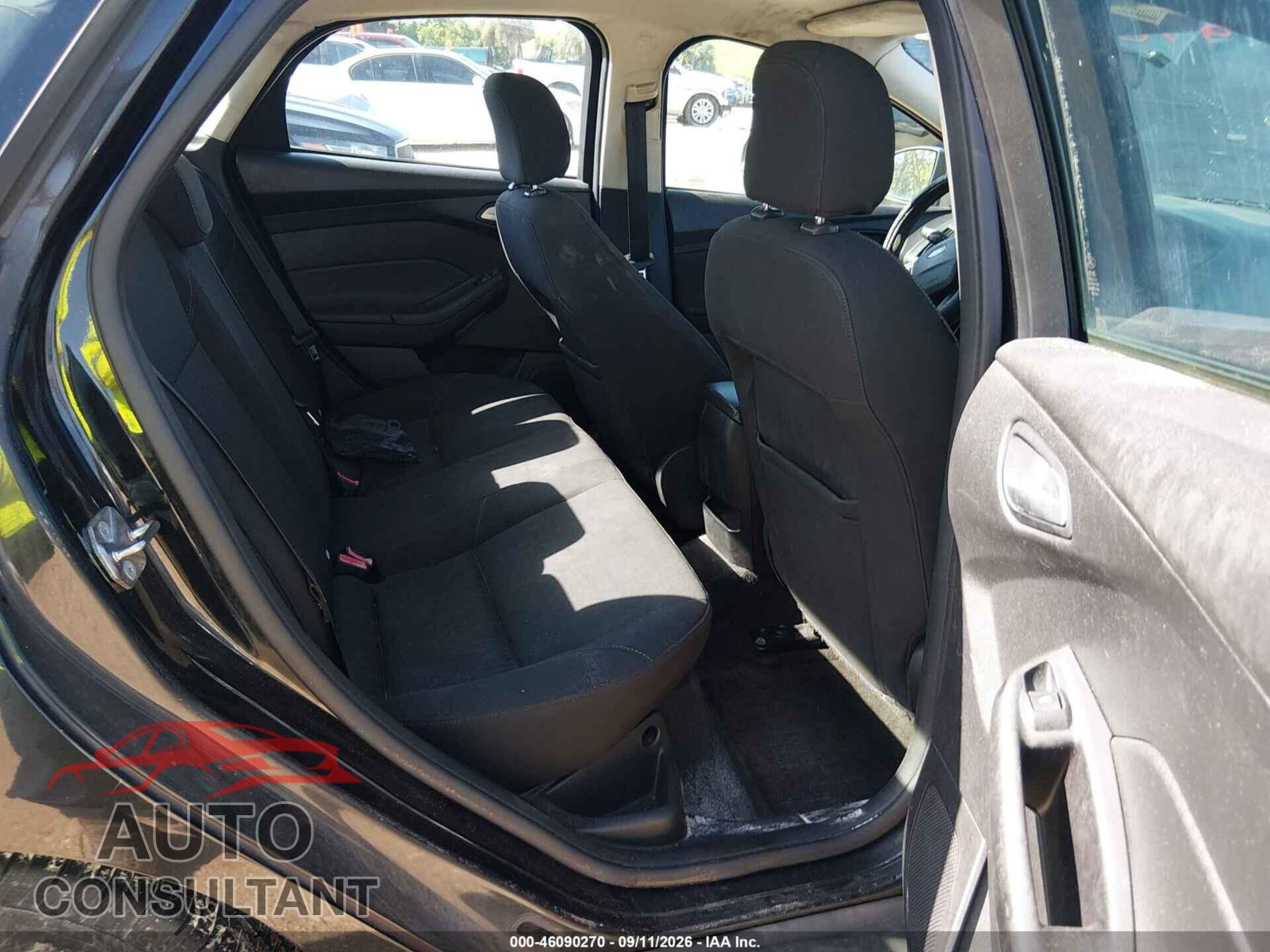 FORD FOCUS 2015 - 1FADP3F2XFL201974