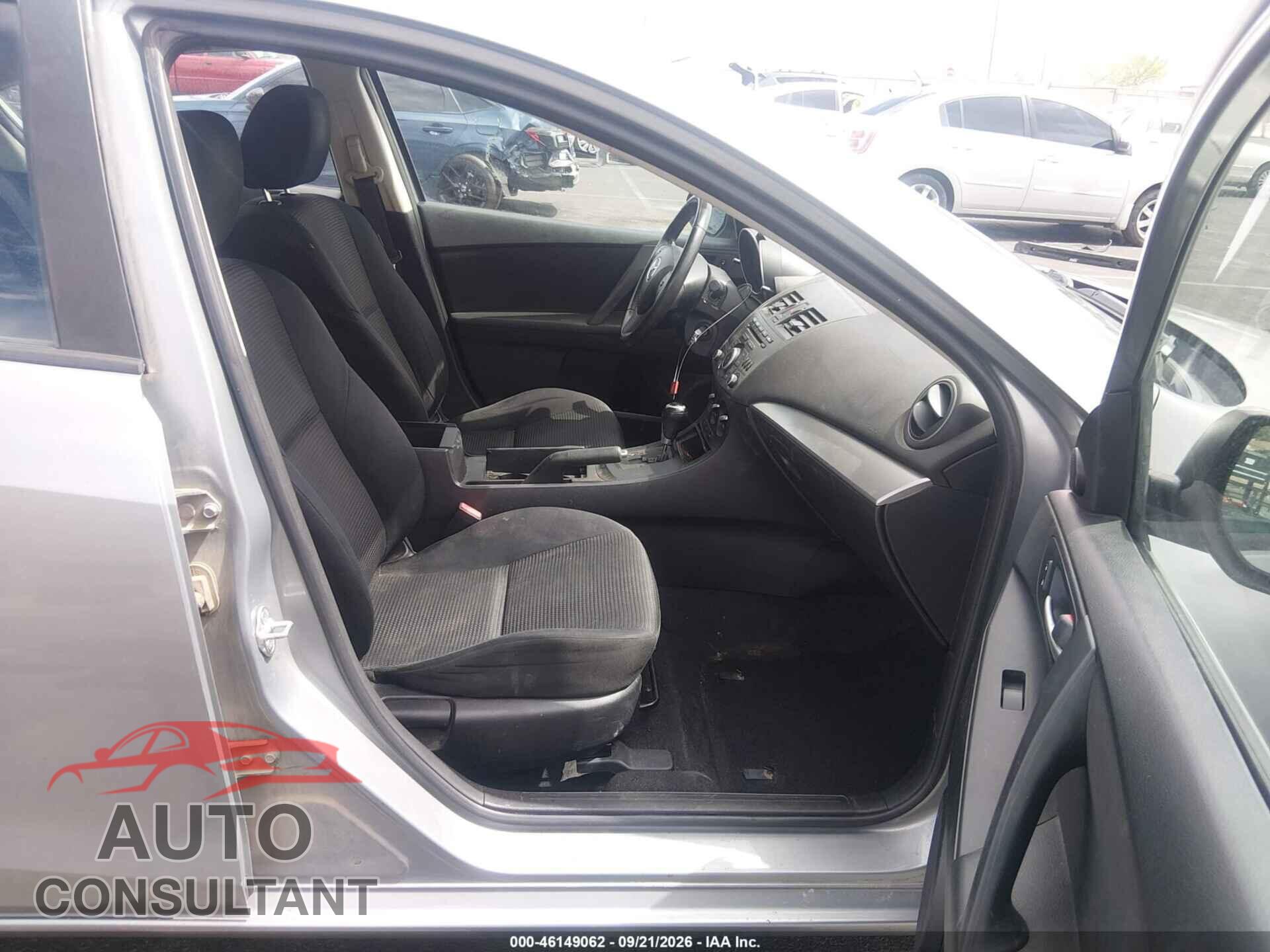 MAZDA MAZDA3 2012 - JM1BL1V76C1697443