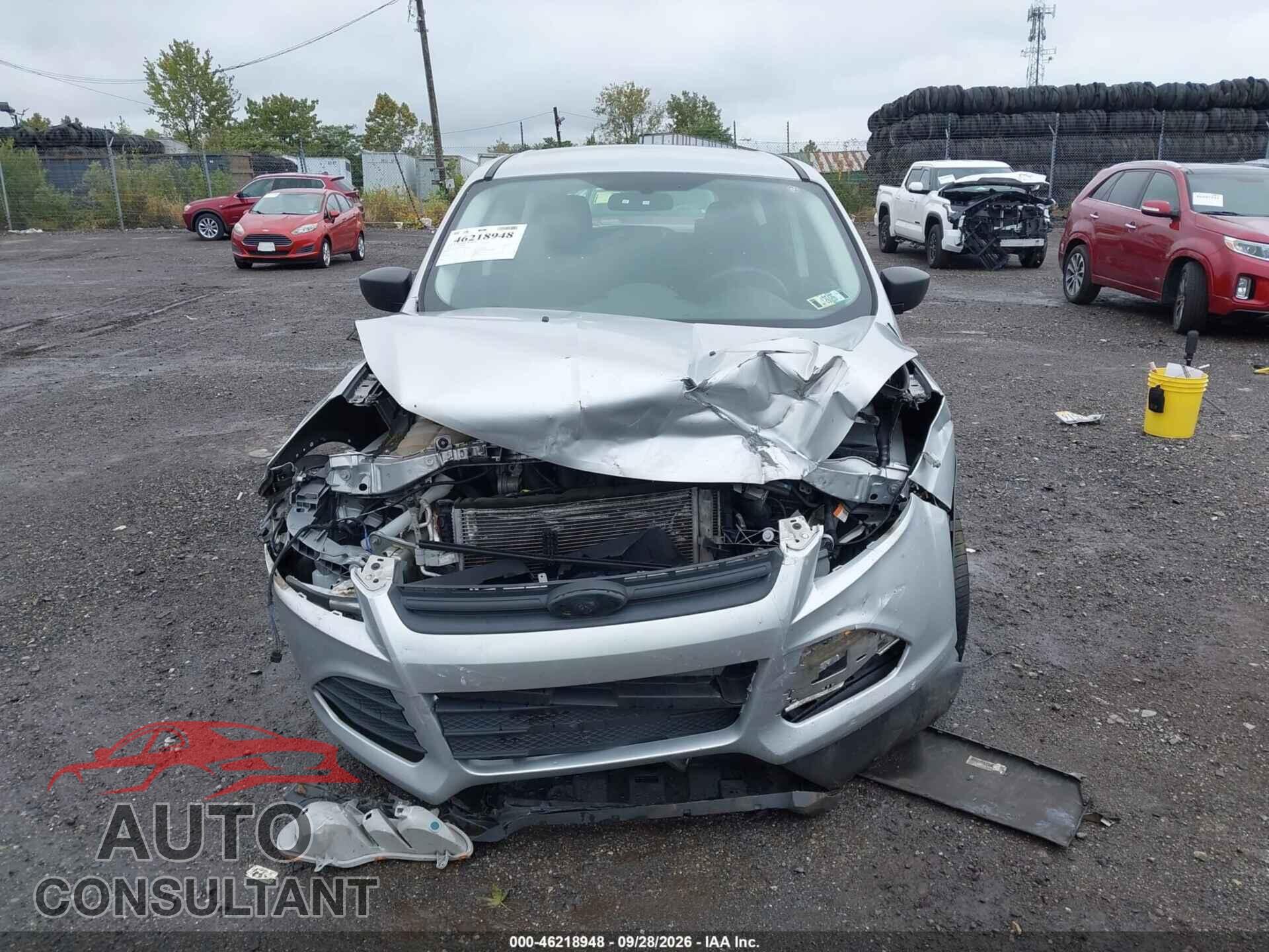 FORD ESCAPE 2015 - 1FMCU0F71FUC73211